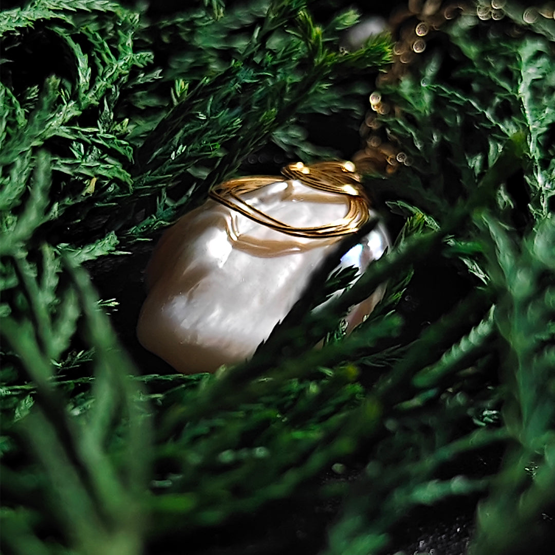 Alya's - Radiant Simplicity