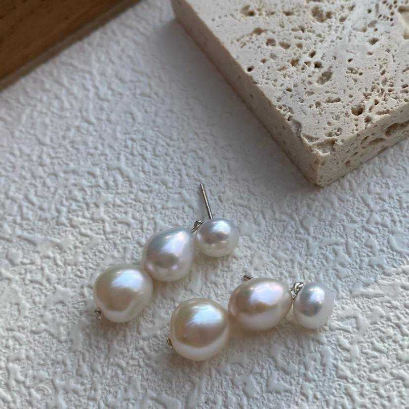 Alya's - Vintage Baroque Earrings