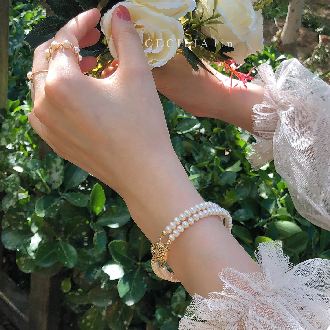 Alya's - Timeless Bracelet