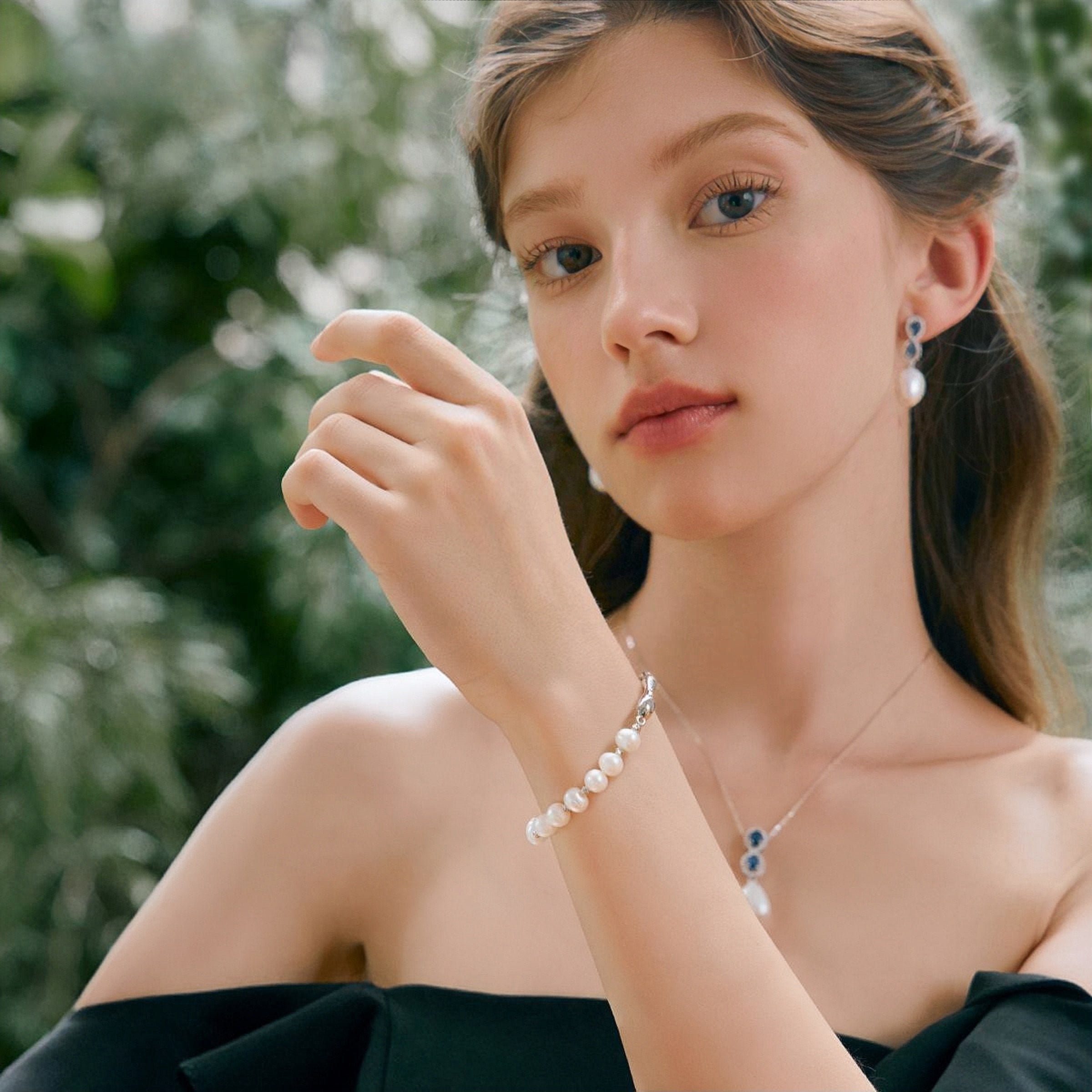 Alya's - Tide's Embrace Bracelet