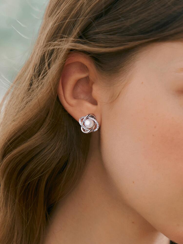 Alya's - Camellia Earrings
