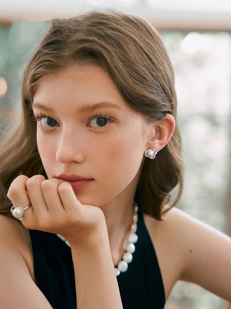 Alya's - Camellia Earrings