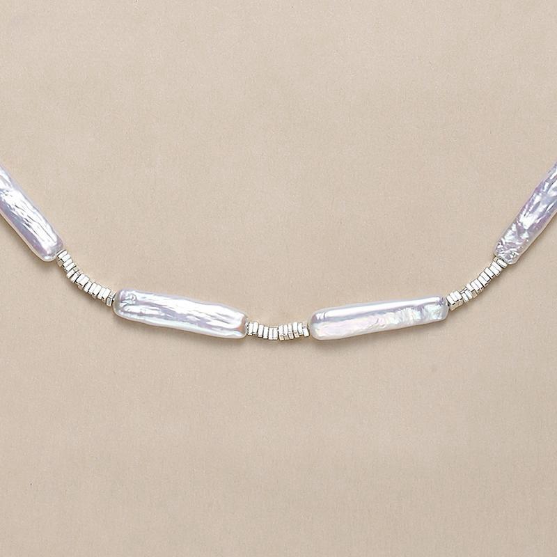 Alya's - Bar Shaped Pearl Necklace