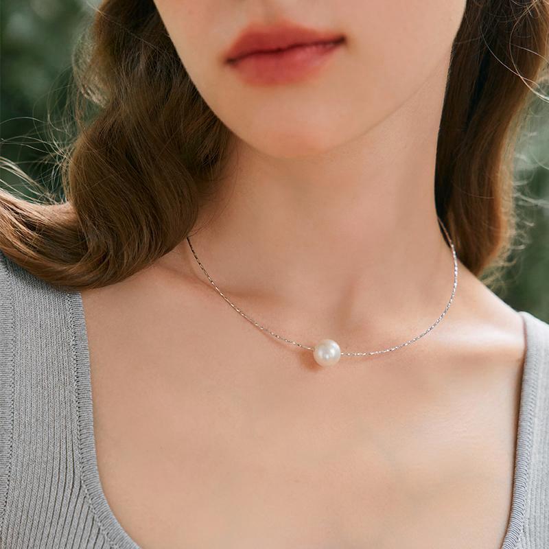 Alya's - Crystal Pendant