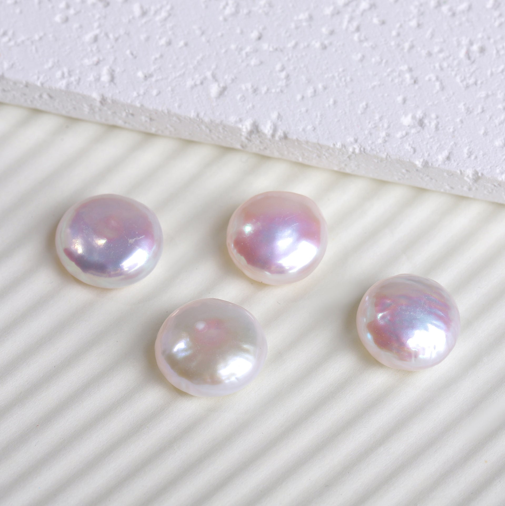 Opalescent Coin Pearls