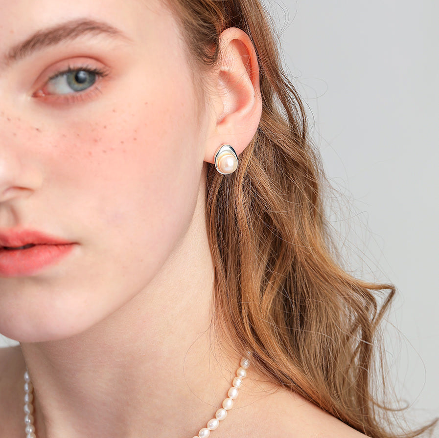Alya's - Aura Studs