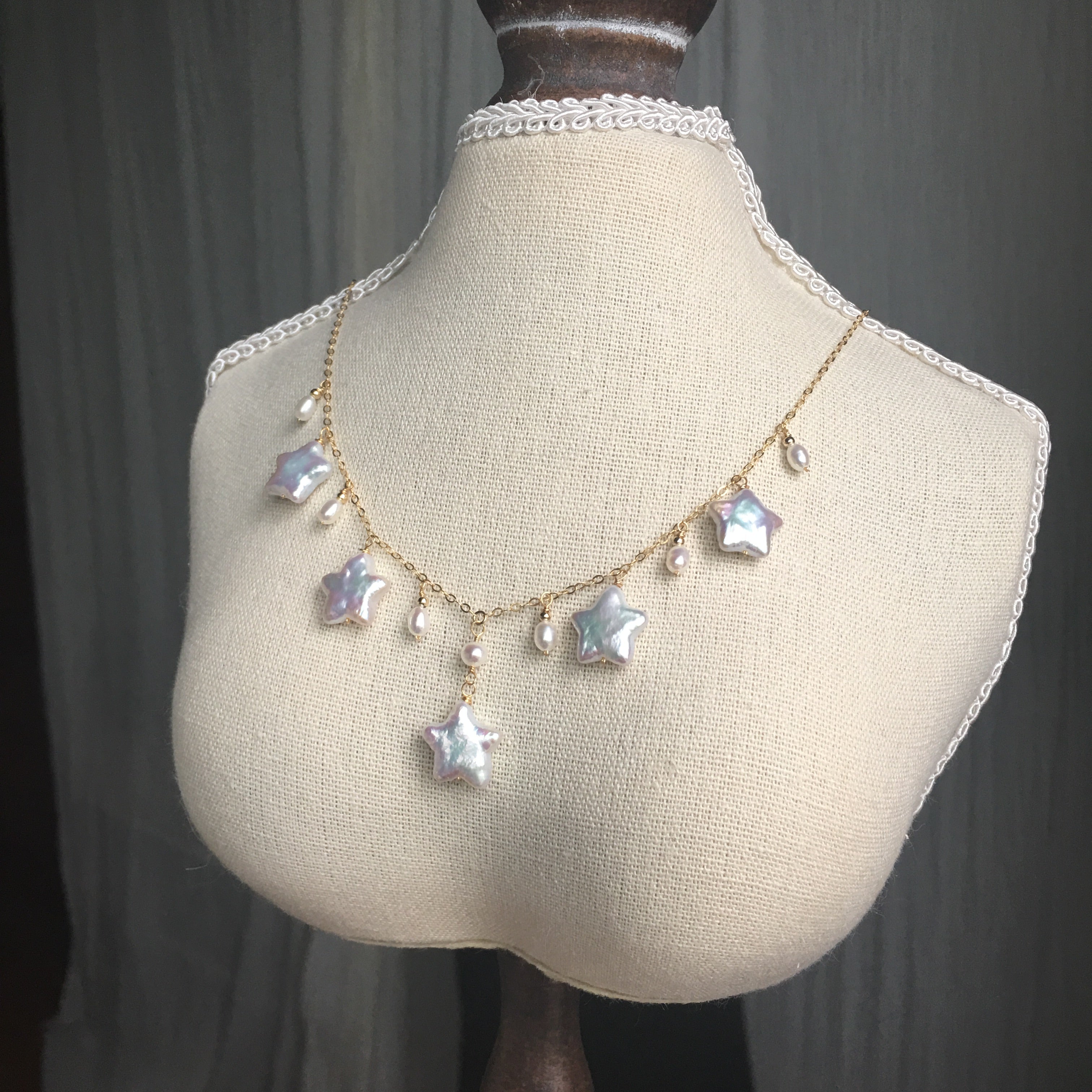 Alya's - 5-Star Pearl Charm Necklace