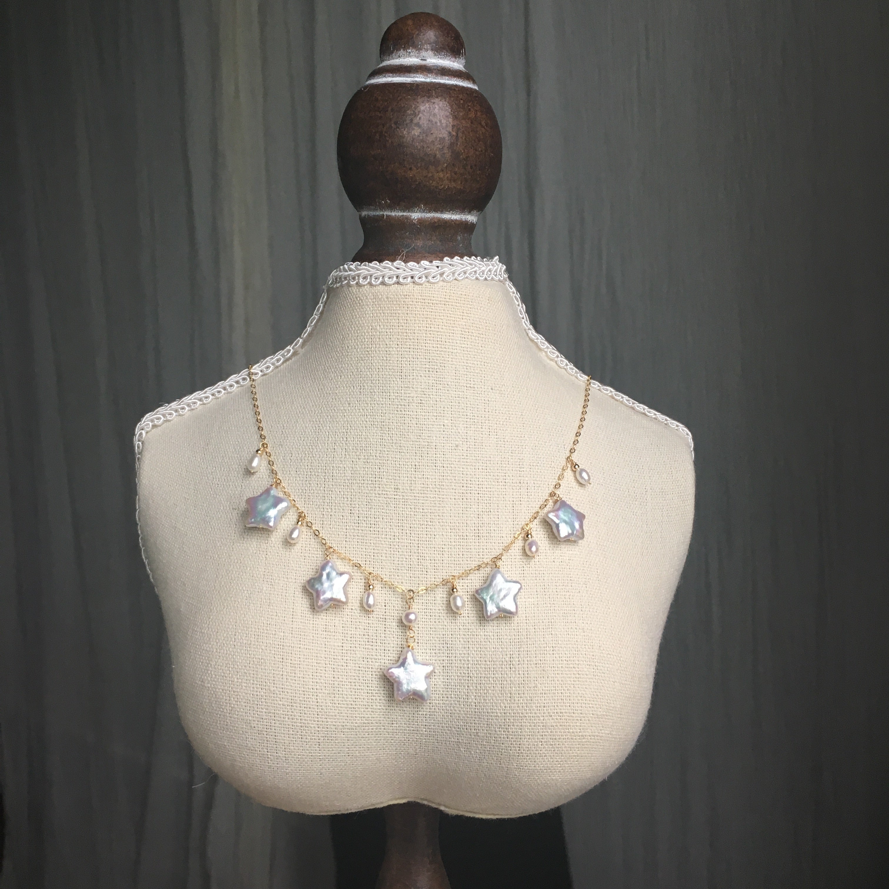 Alya's - 5-Star Pearl Charm Necklace