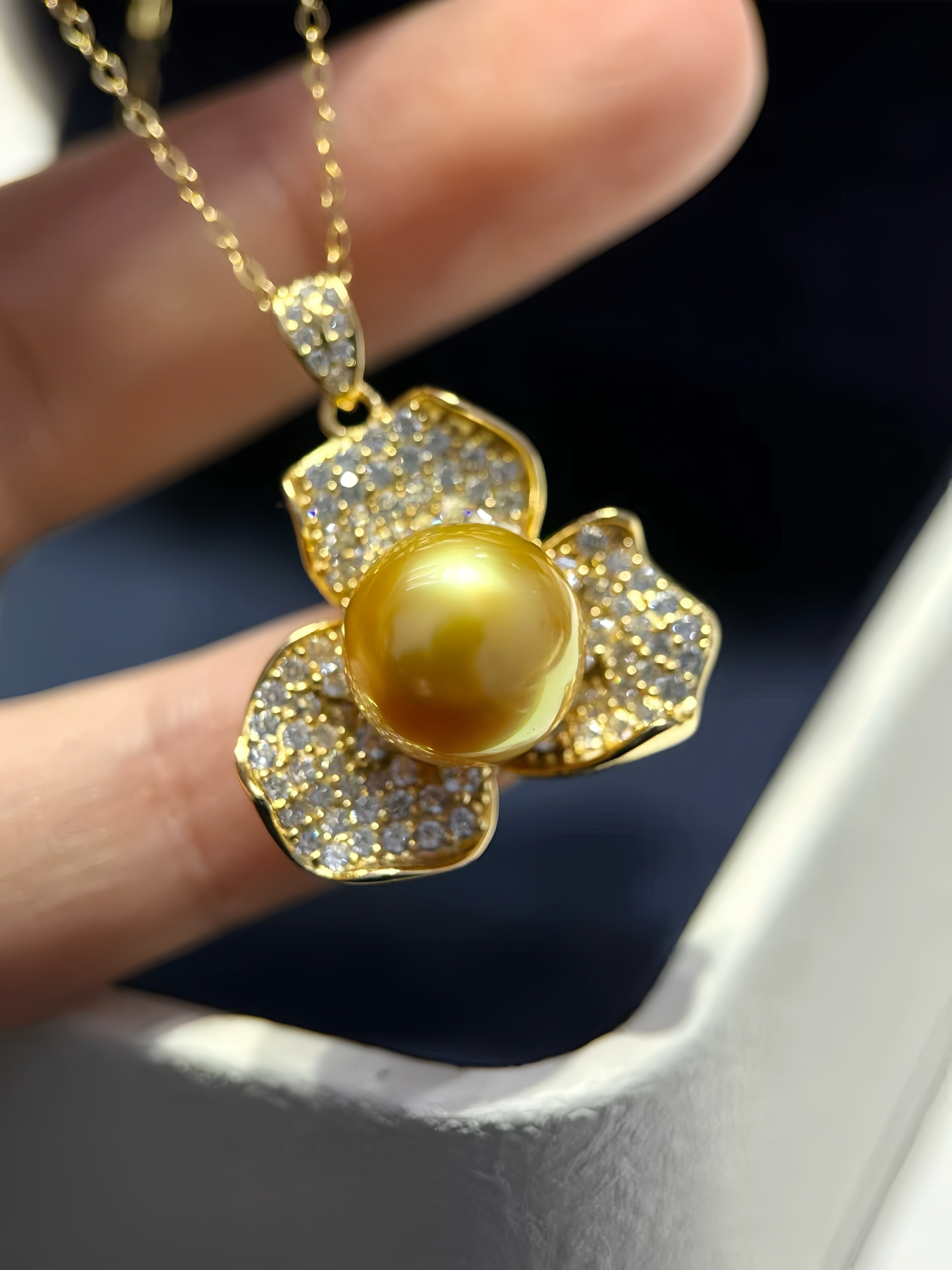 10-11mm South Sea Gold Pearl Pendant P.02