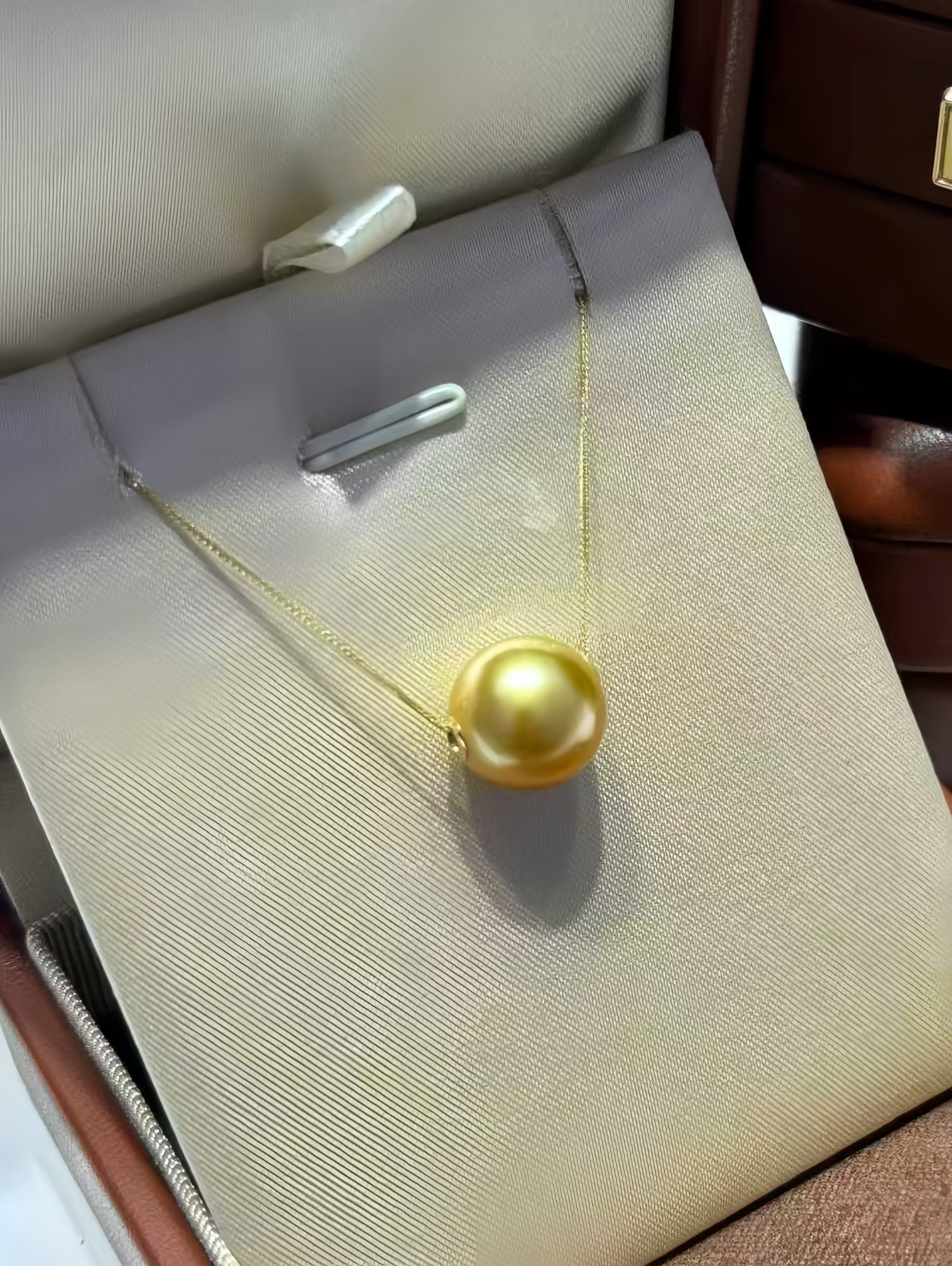 12-13mm South Sea Gold Pearl Necklace/18K Gold N.01