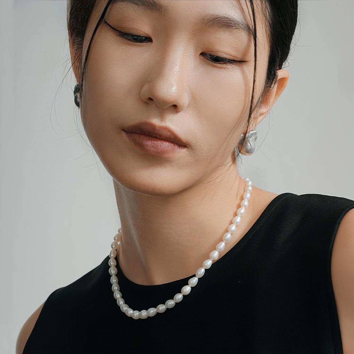 Alya's - Raisin Pearl Necklace