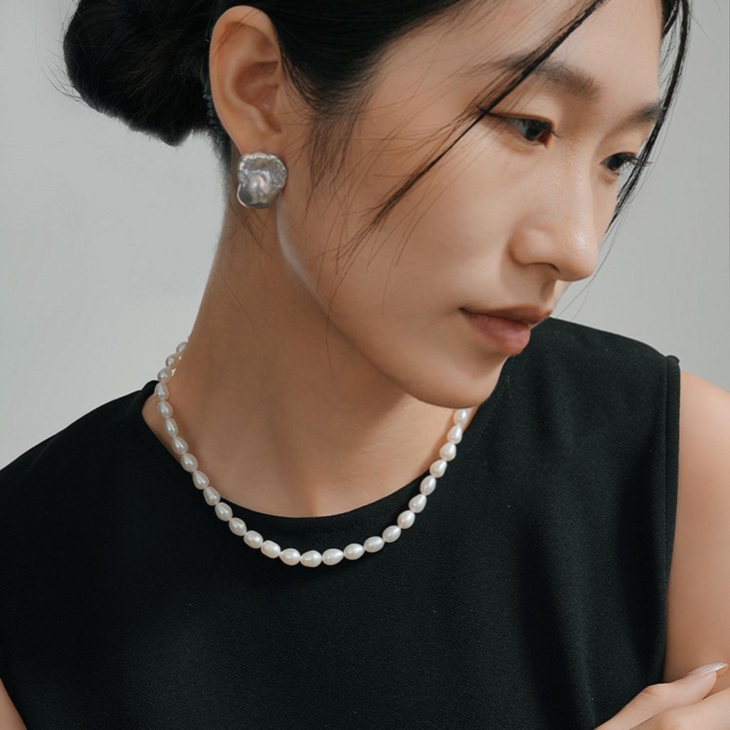 Alya's - Raisin Pearl Necklace