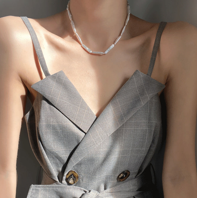 Alya's - Bar Shaped Necklace 02