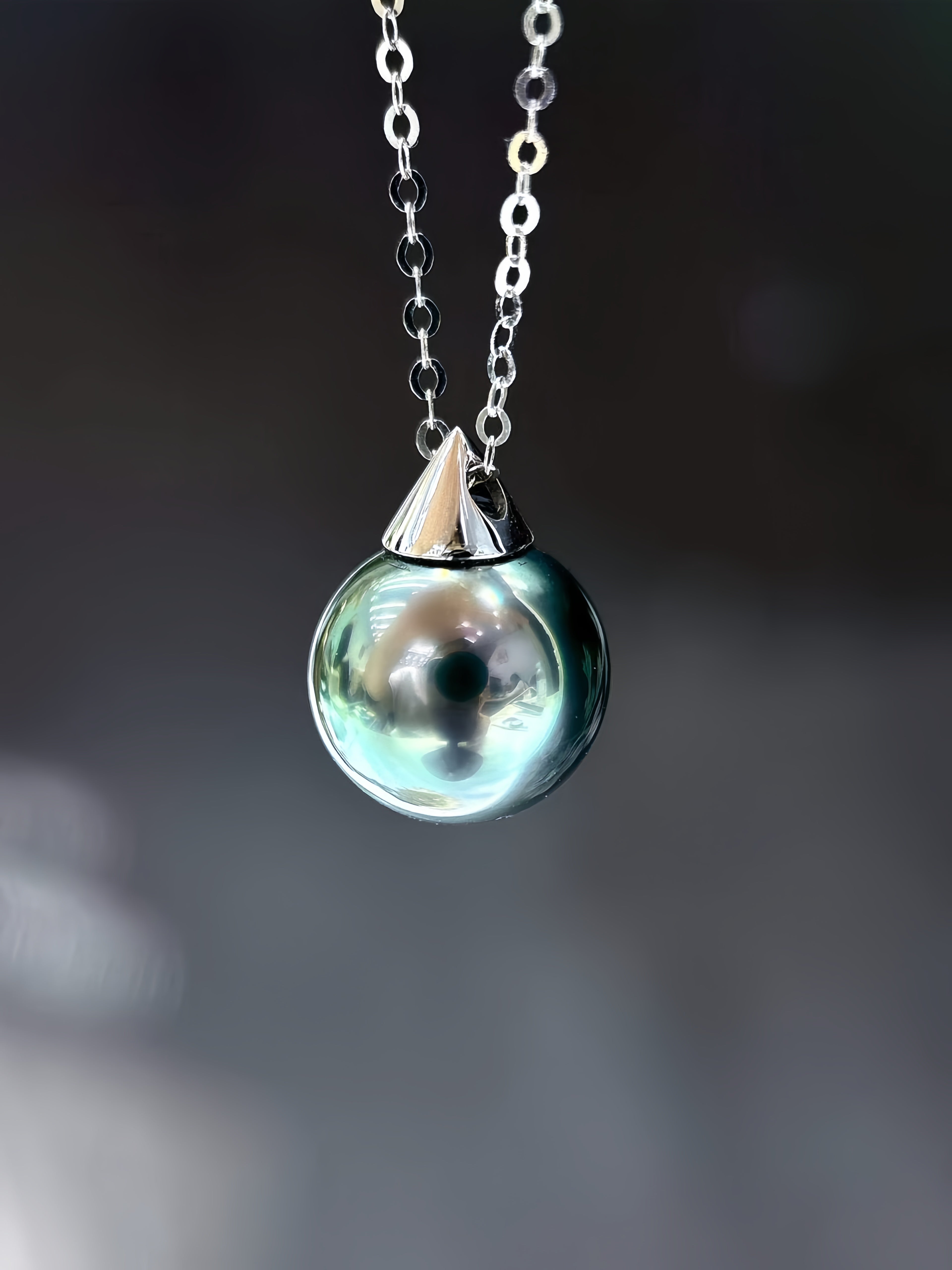 8-9mm Tahitian Pearl Pendant/18K Gold P.01