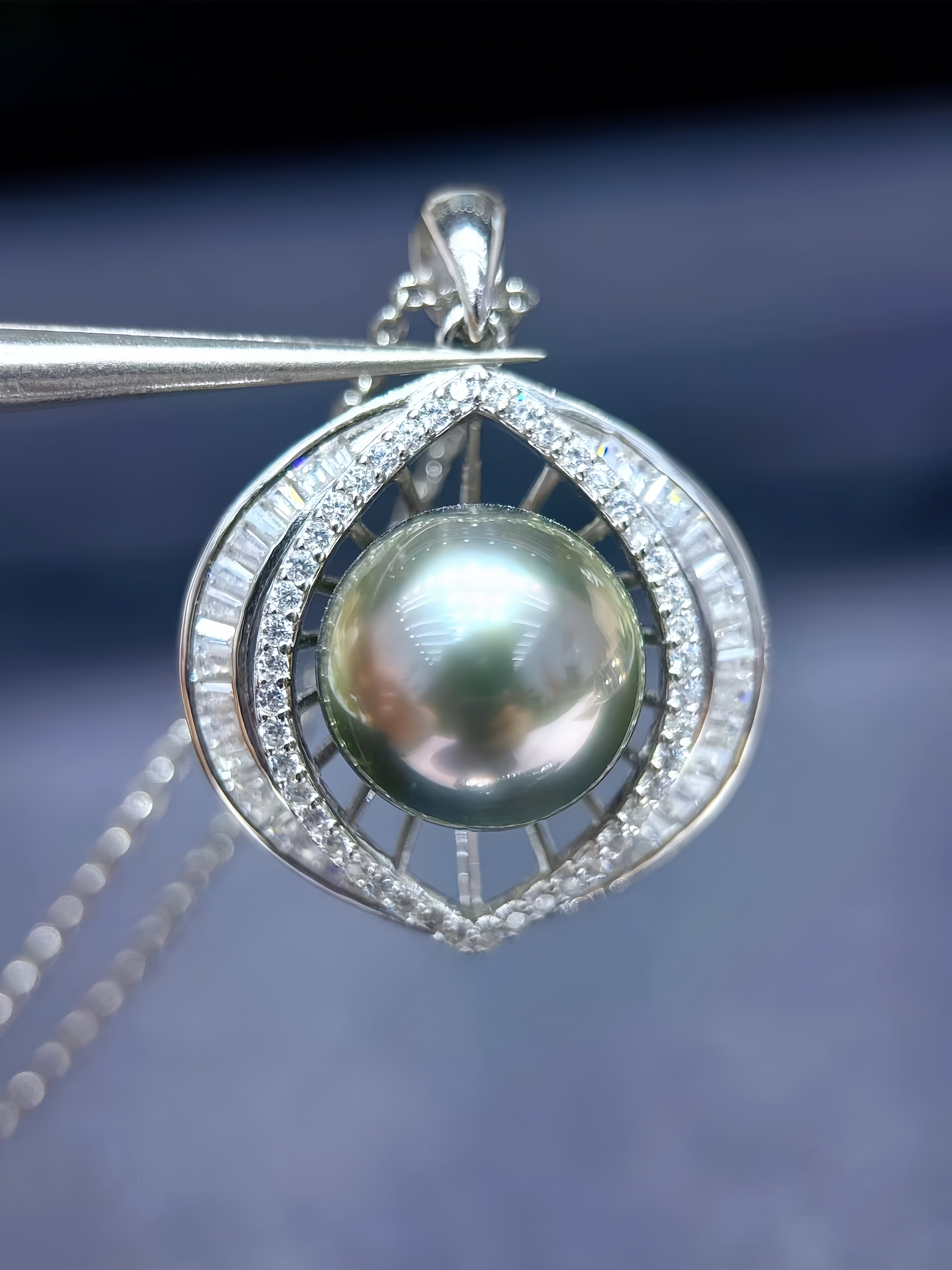 11-12mm Tahitian Pearl Pendant P.06