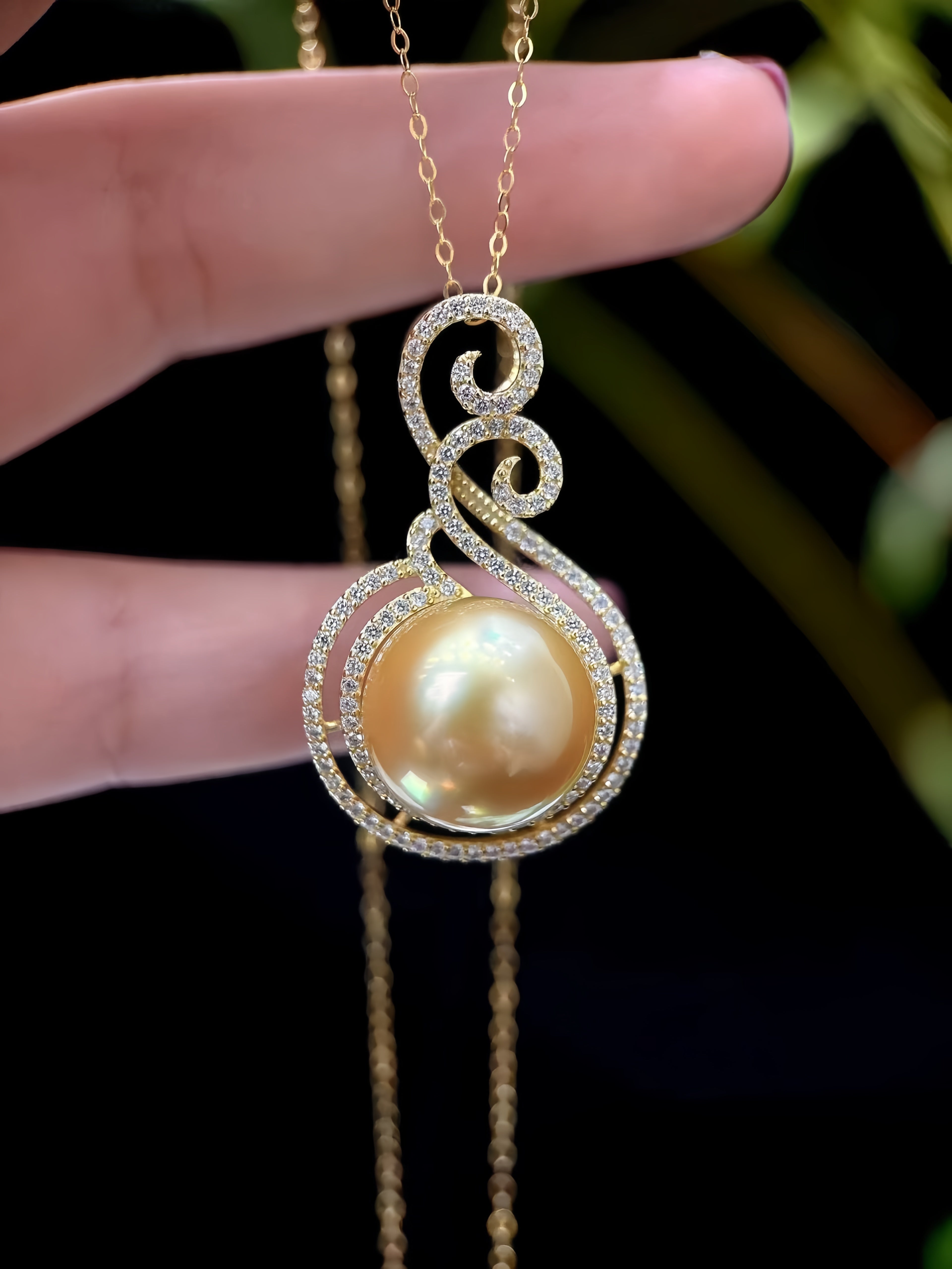 14-15mm South Sea Gold Pearl Pendant P.01