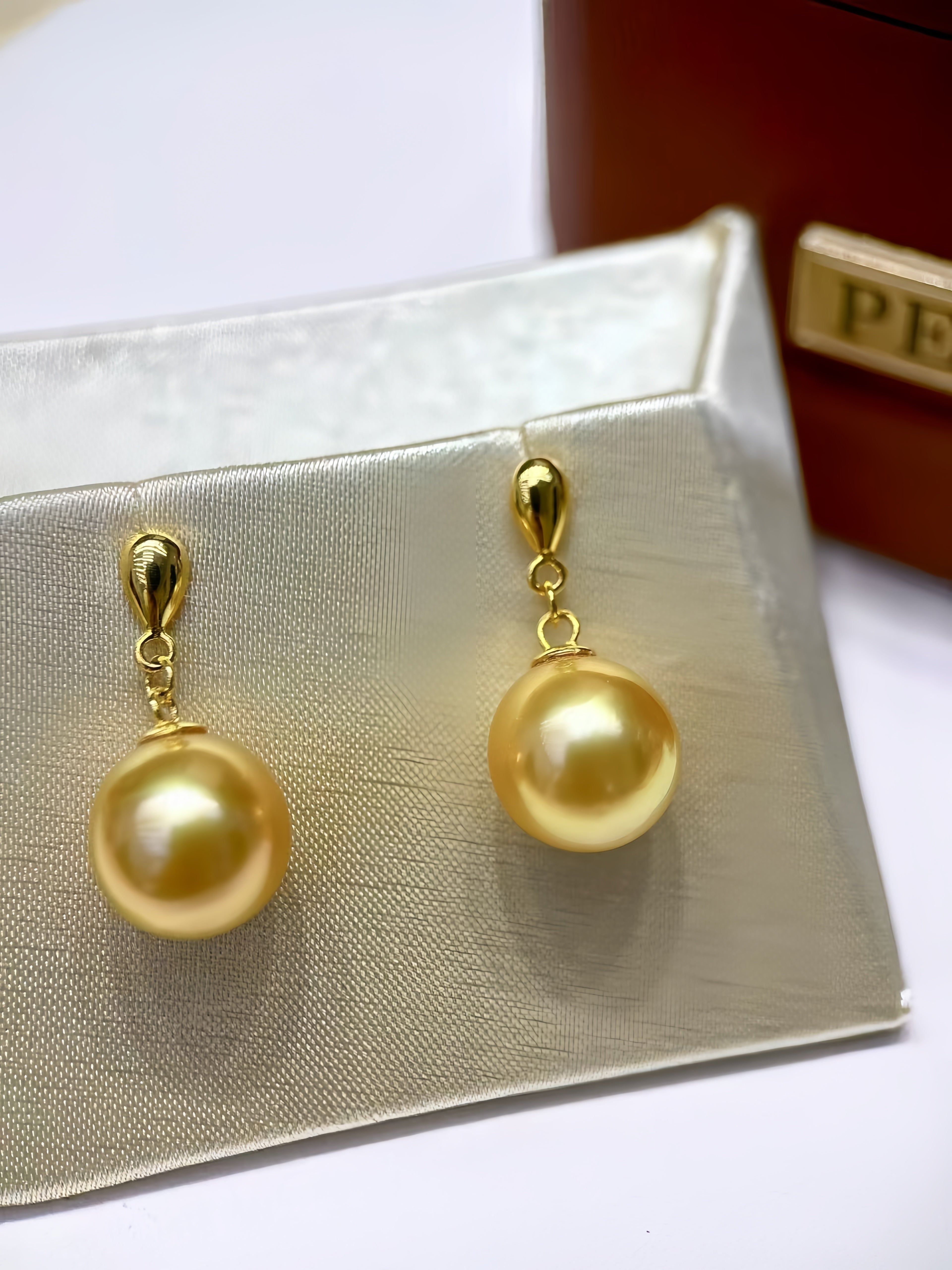 10-11mm South Sea Gold Pearl Earrings E.03