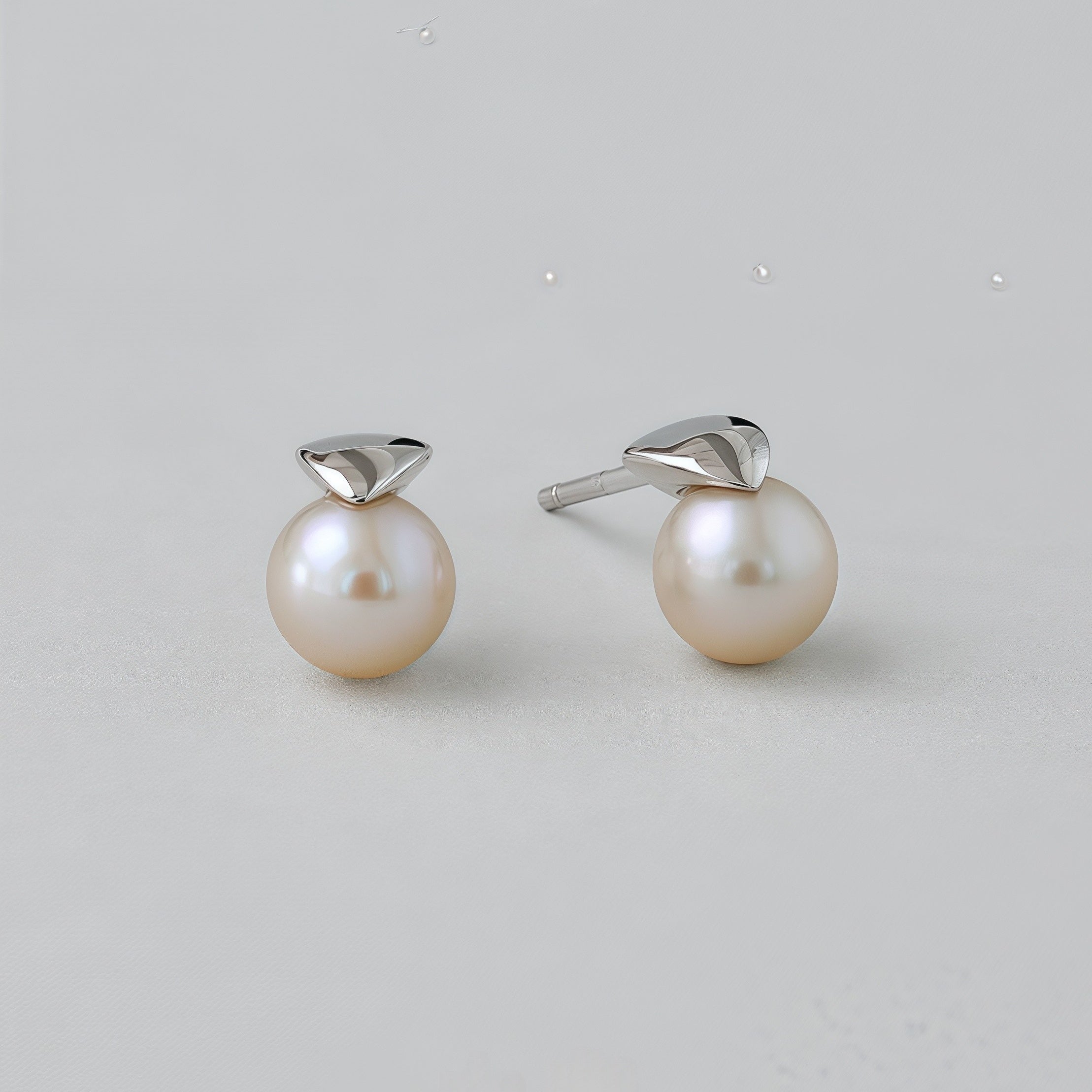 Alya's - Eclipse Pearl Earrings