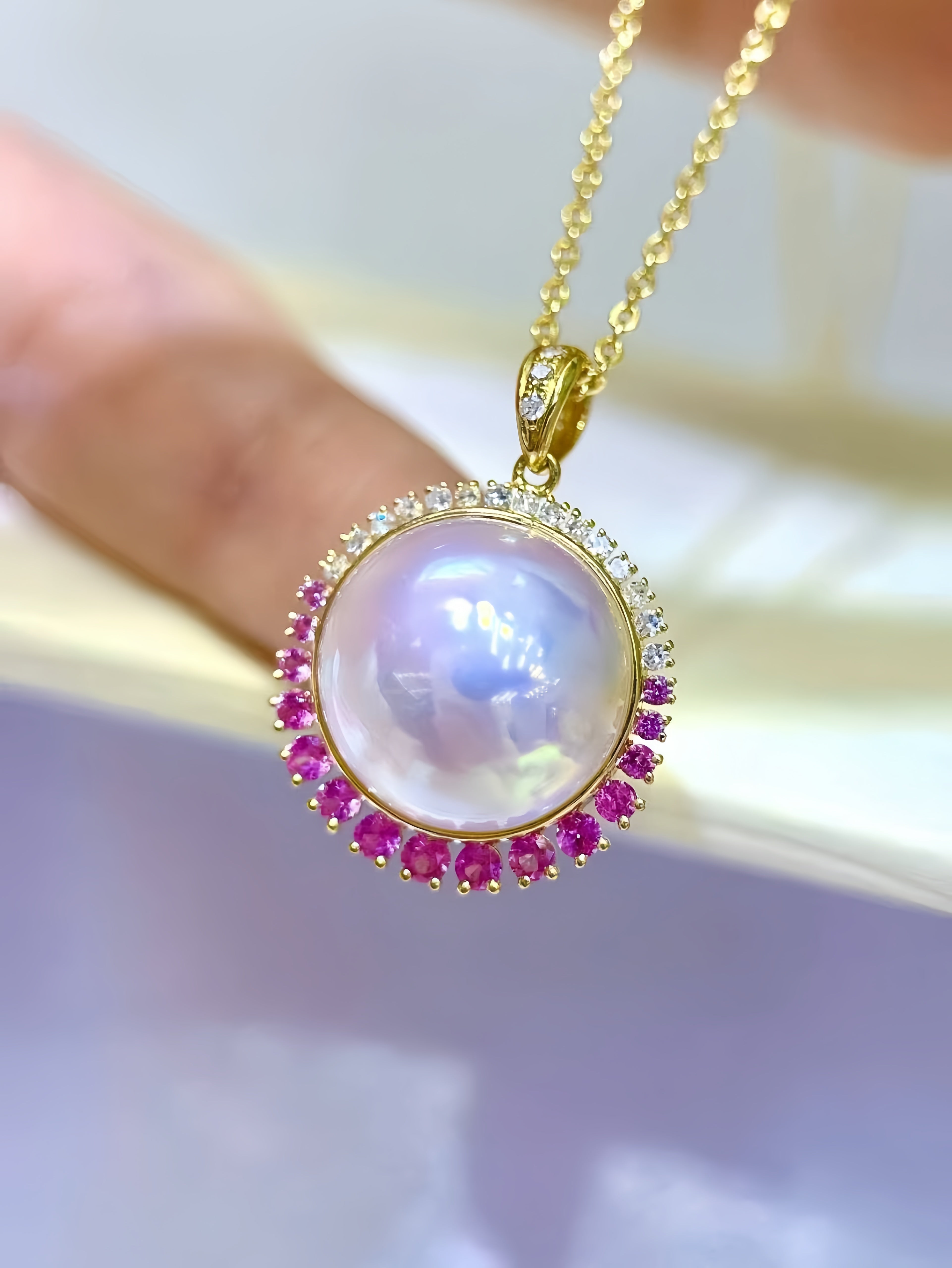 12-13mm Mabe Pearl Pendant/18K Gold P.01