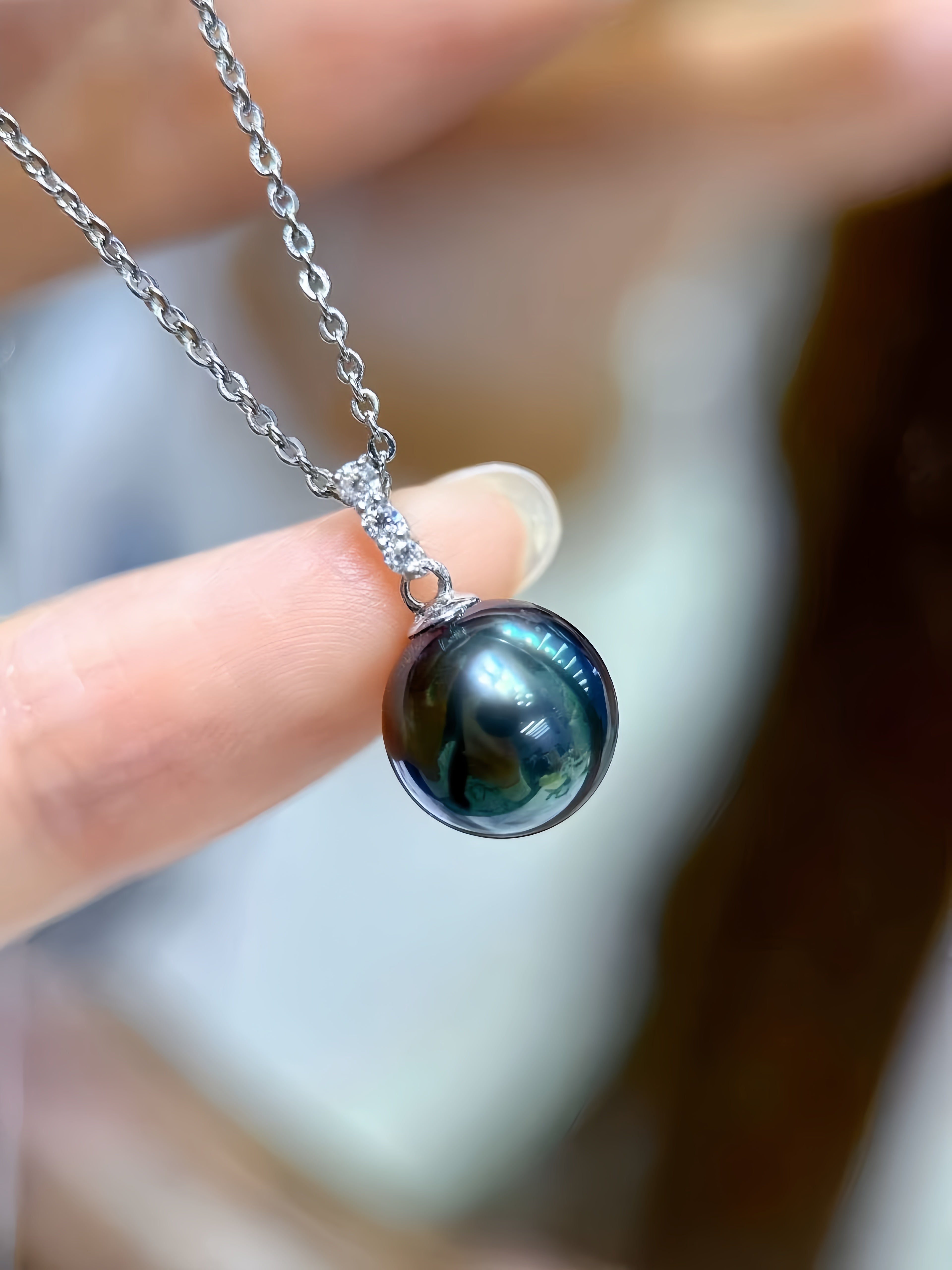 9-10mm Tahitian Pearl Pendant/18K Gold P.01