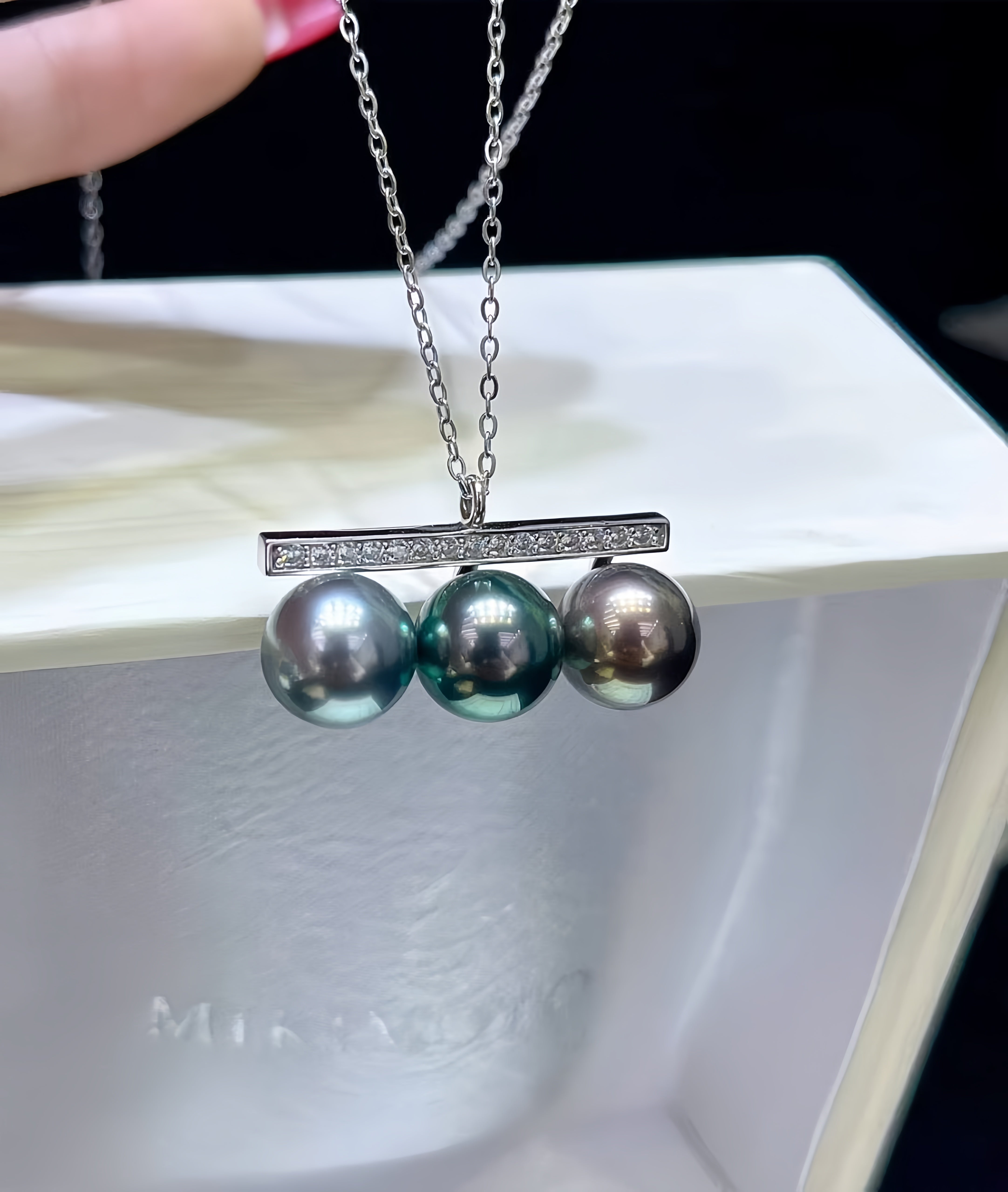 9-10mm Tahitian Pearl Pendant P.03