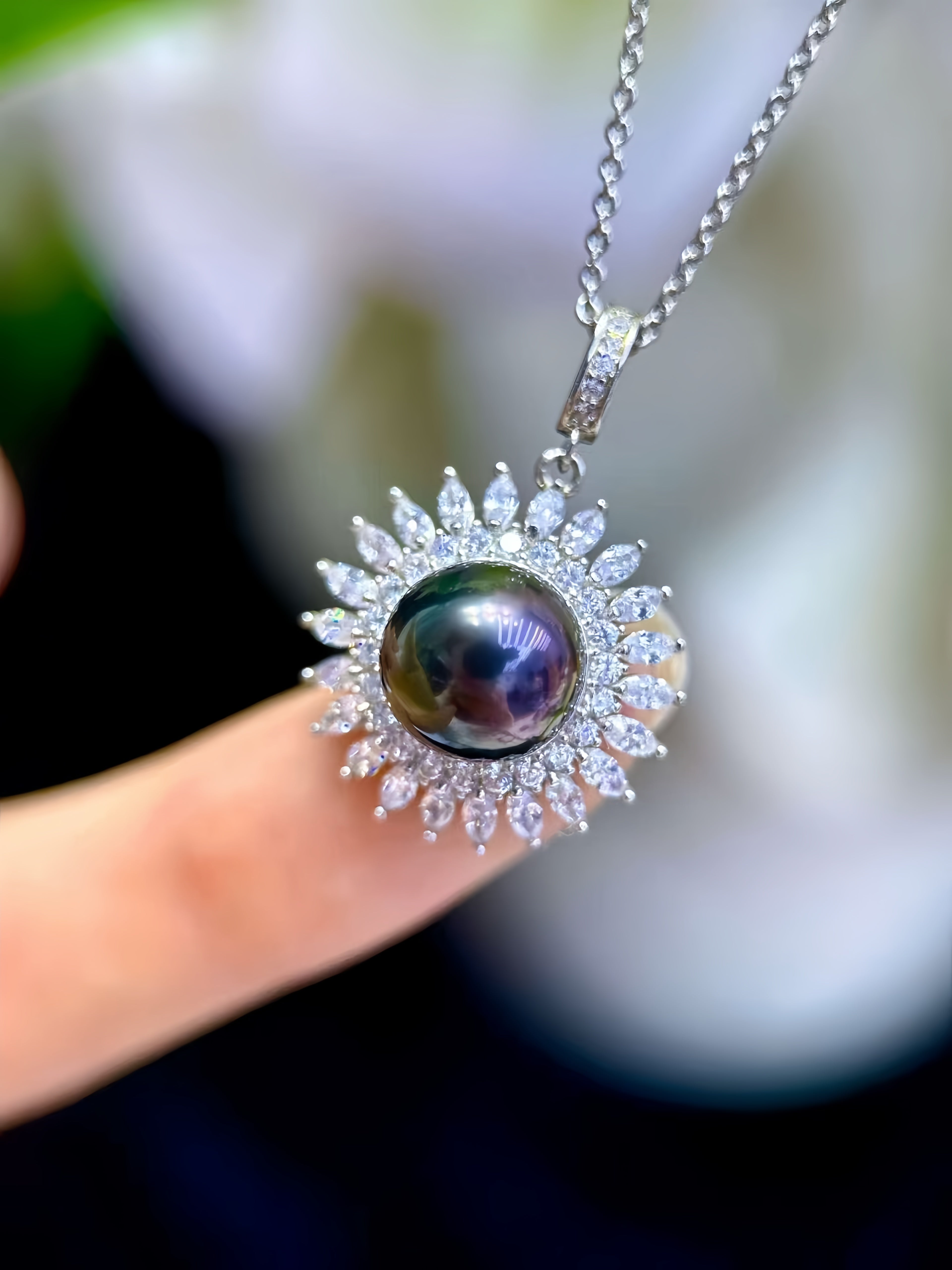9-10mm Tahitian Pearl Pendant P.01