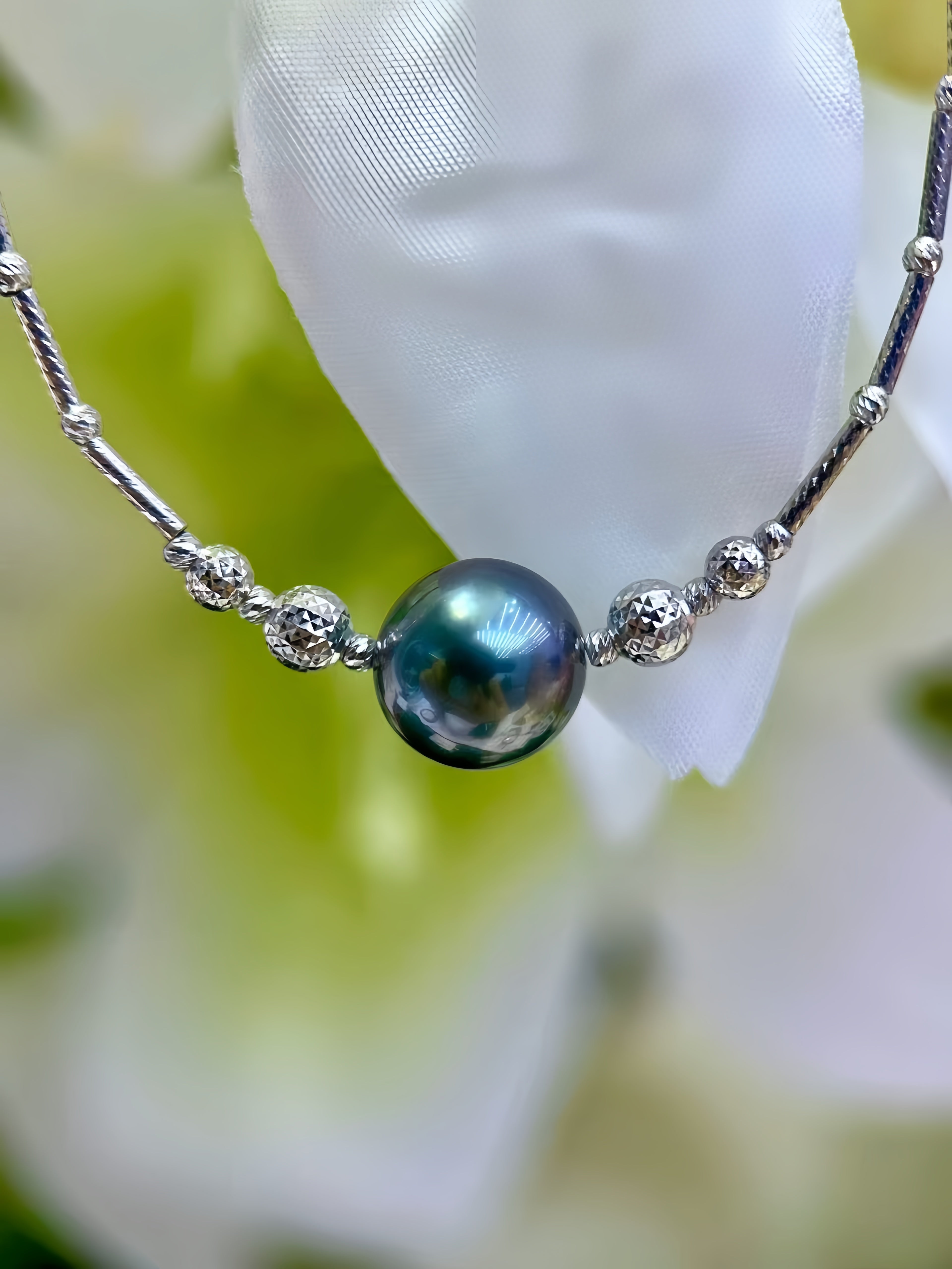 9-10mm Tahitian Pearl Bracelet/18K Gold Setting B.01