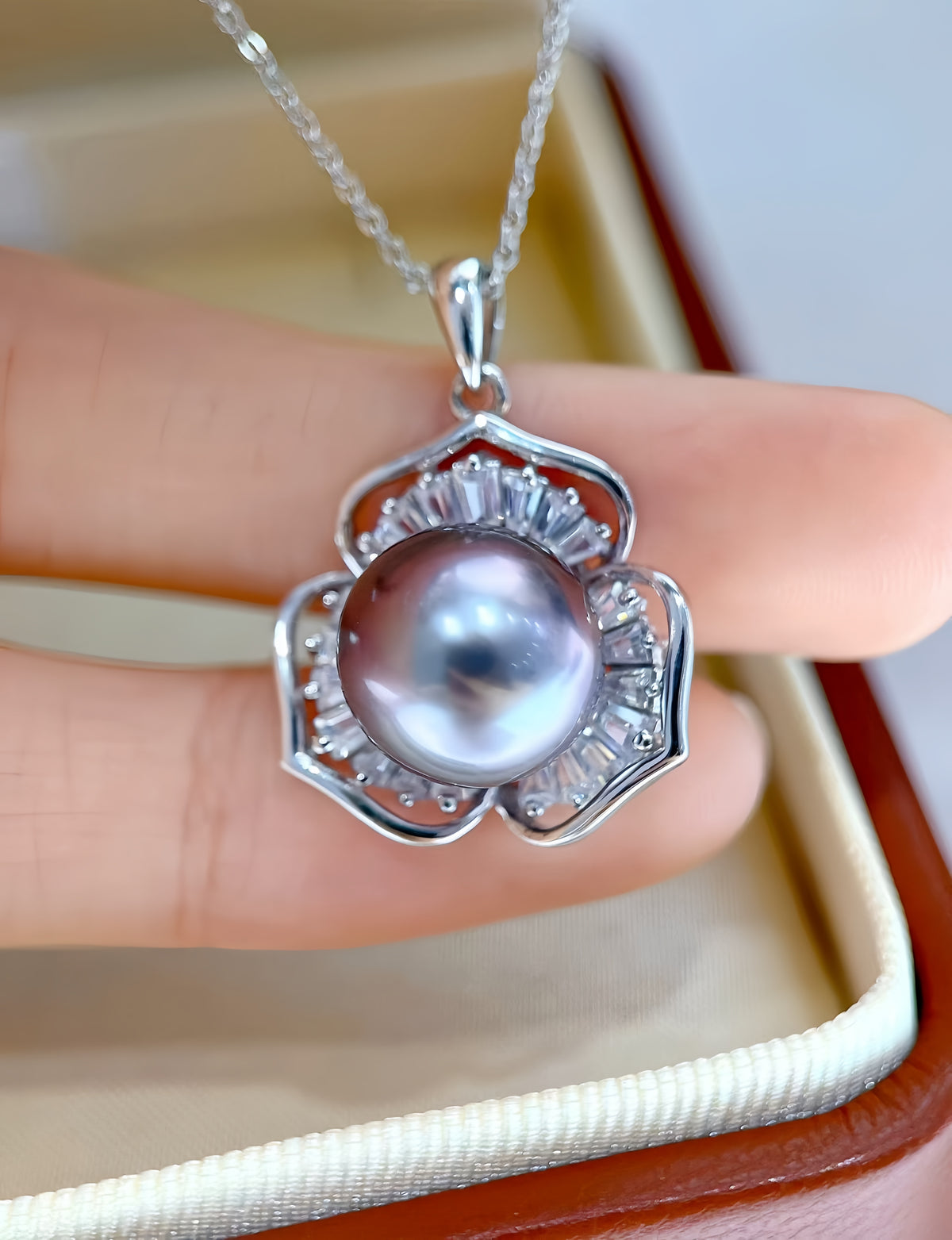 11-12mm Tahitian Pearl Pendant P.01