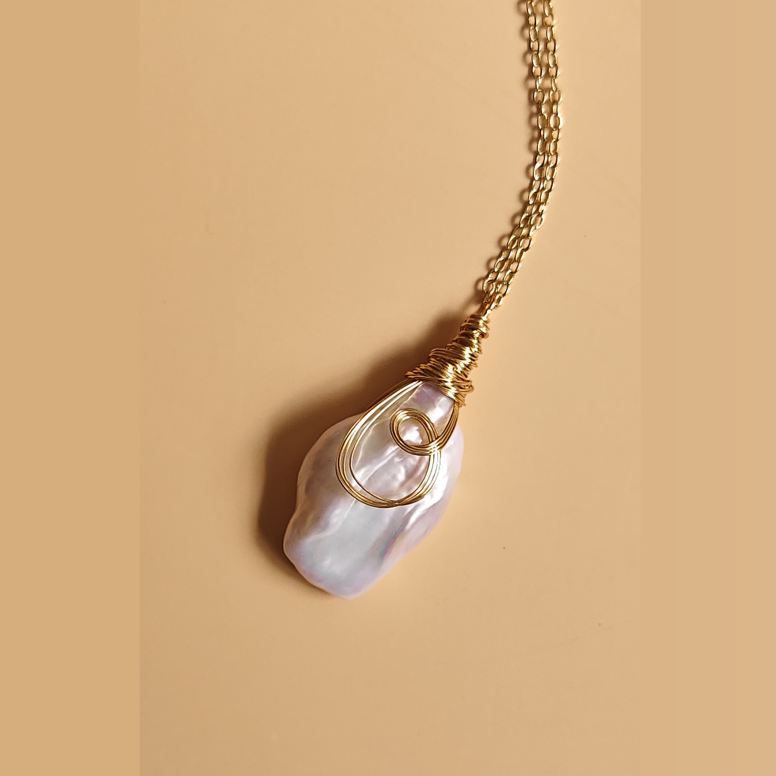 Alya's - Radiant Simplicity