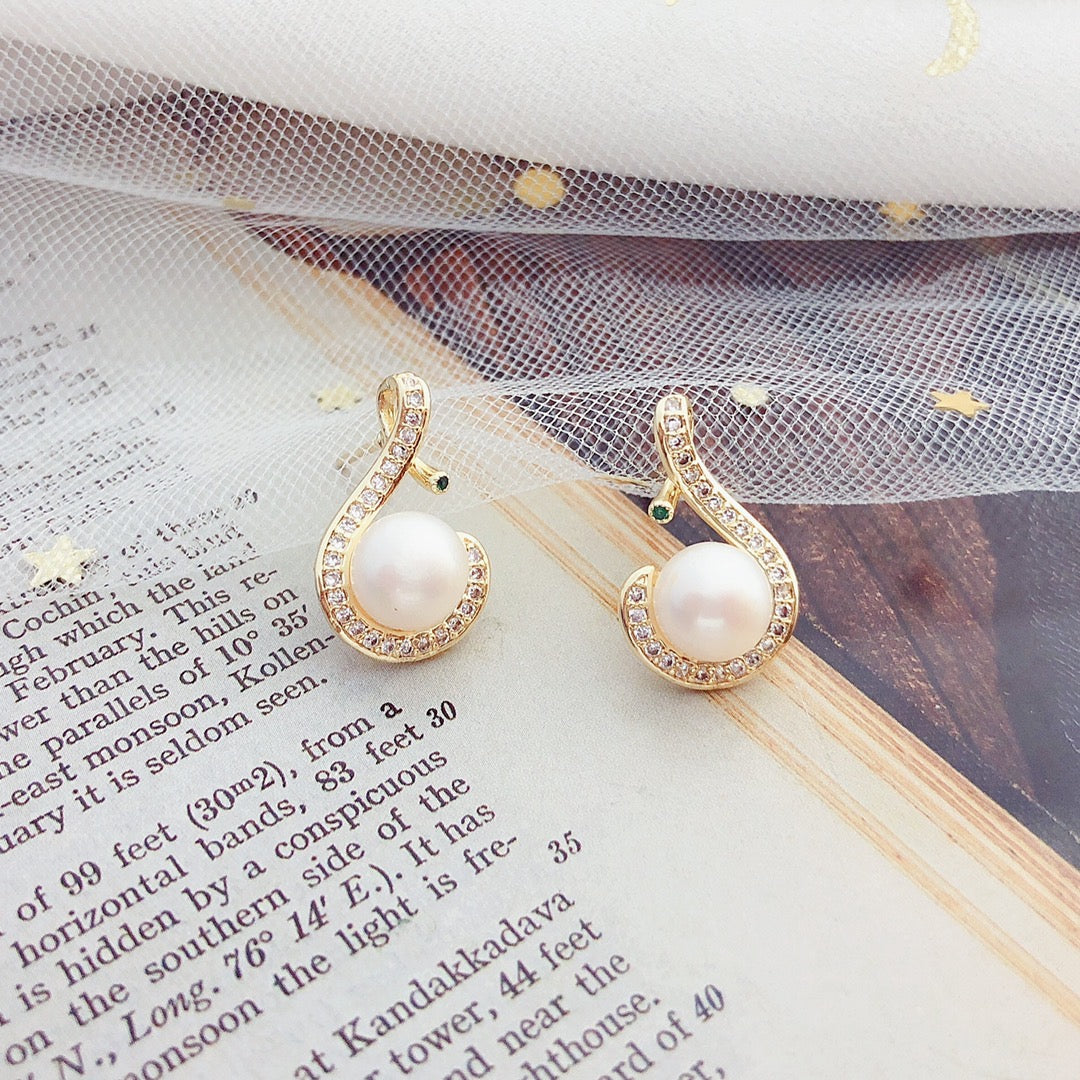 Alya's - Pearl Earrings E.09