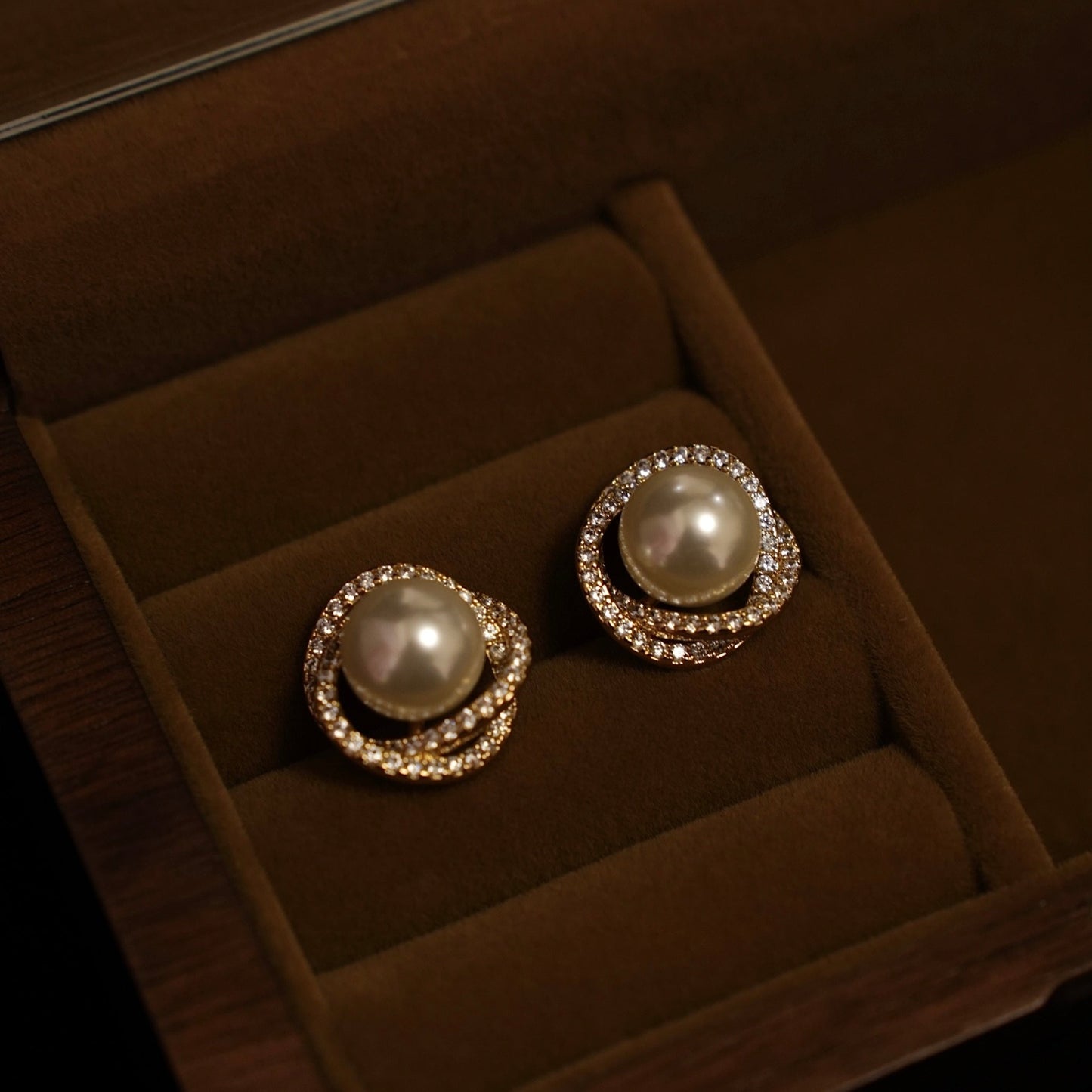 Alya's - Pearl Earrings E.10