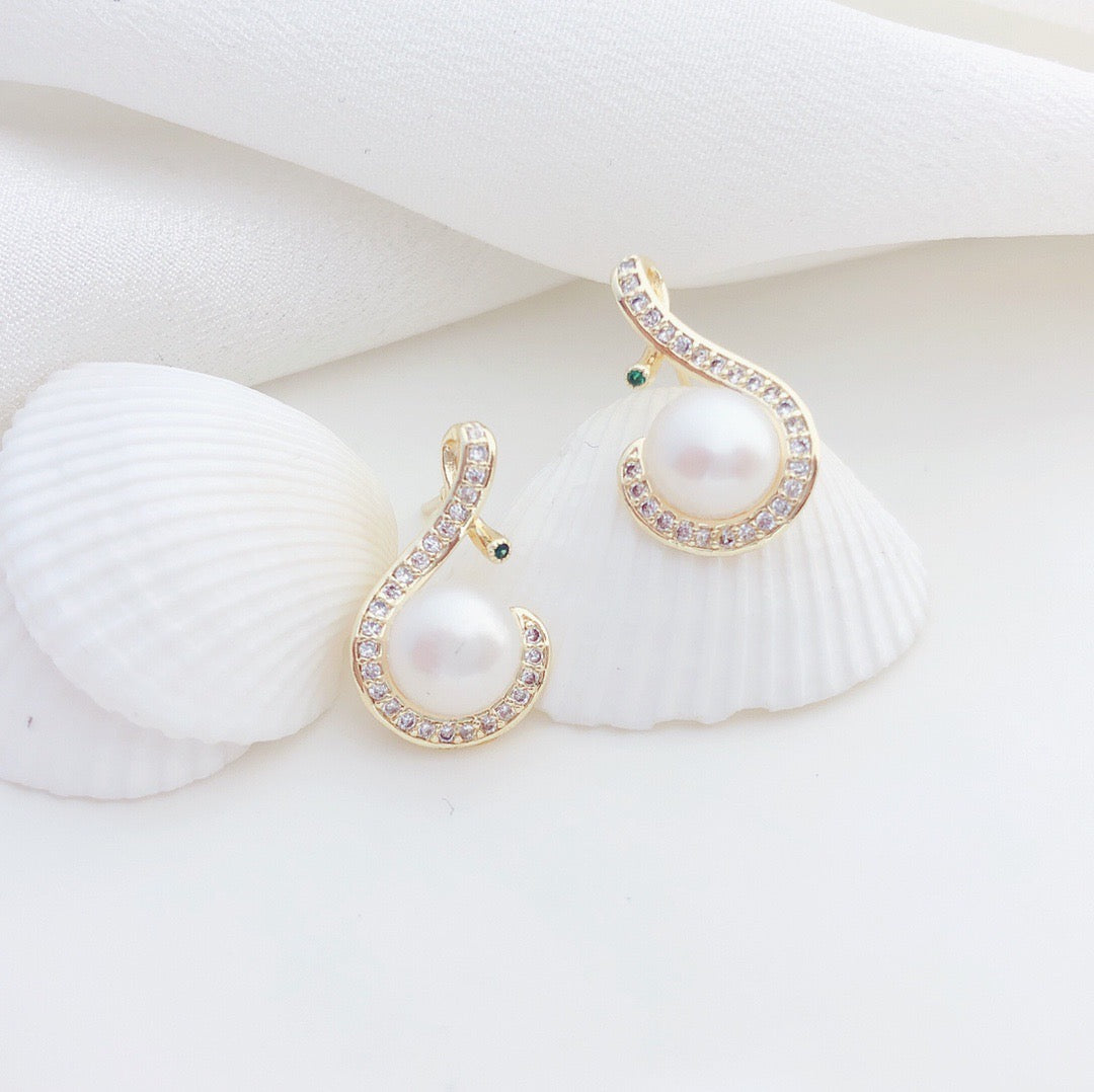 Alya's - Pearl Earrings E.09
