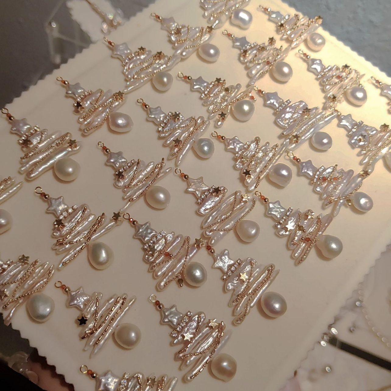 Alya's - Christmas Tree N.01