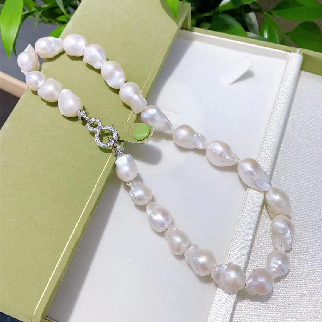 Alya's - Baroque Pearl Set