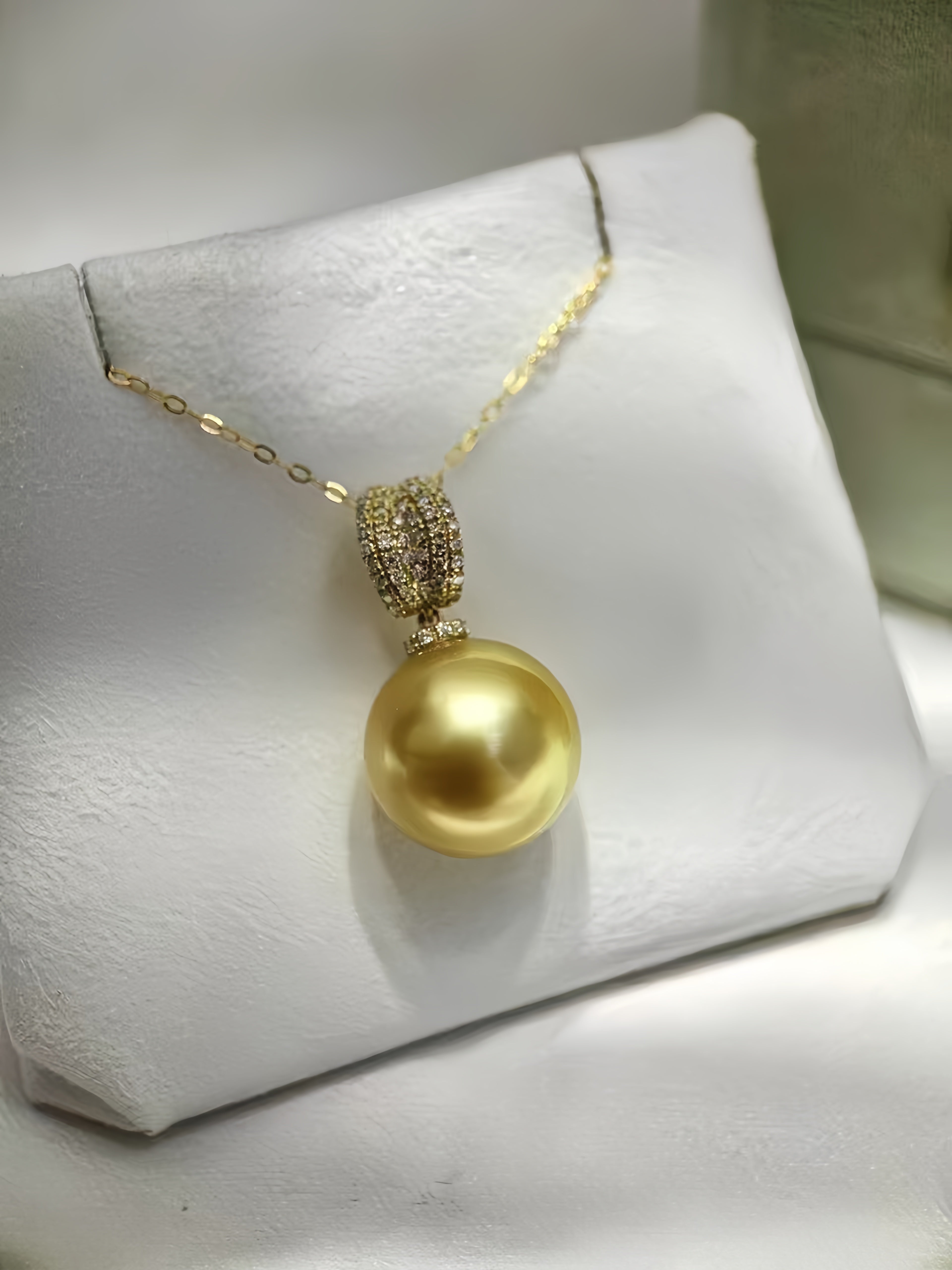 13-14mm South Sea Gold Pearl Pendant/18K Gold P.03