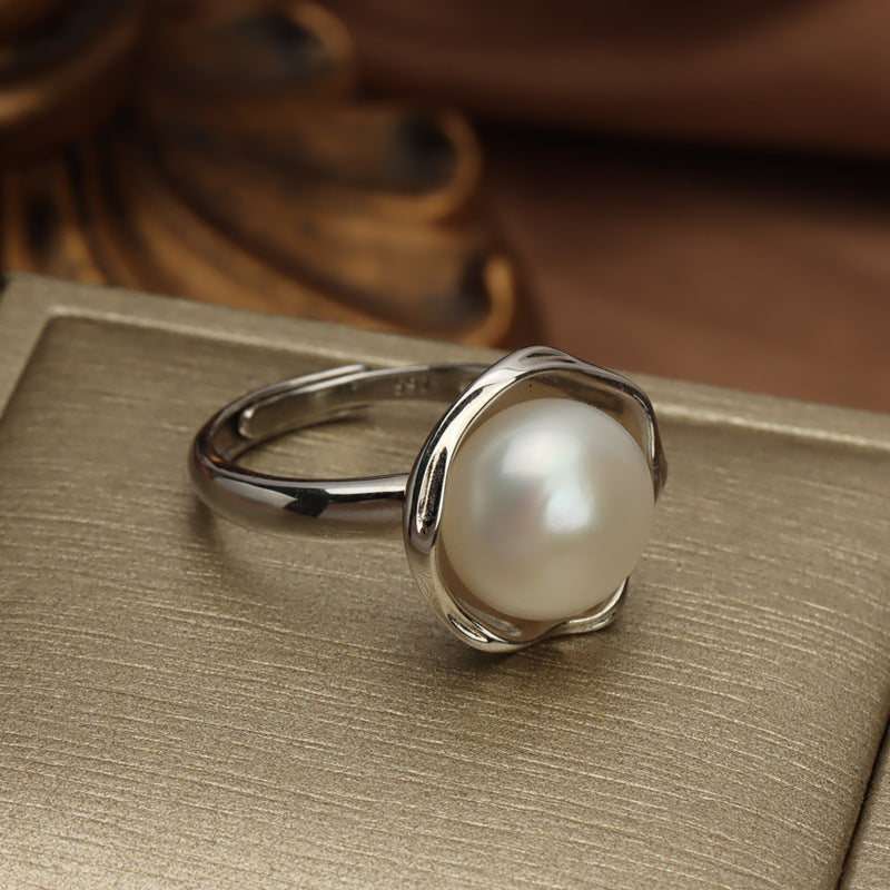 Alya's - Simple Pearl Ring