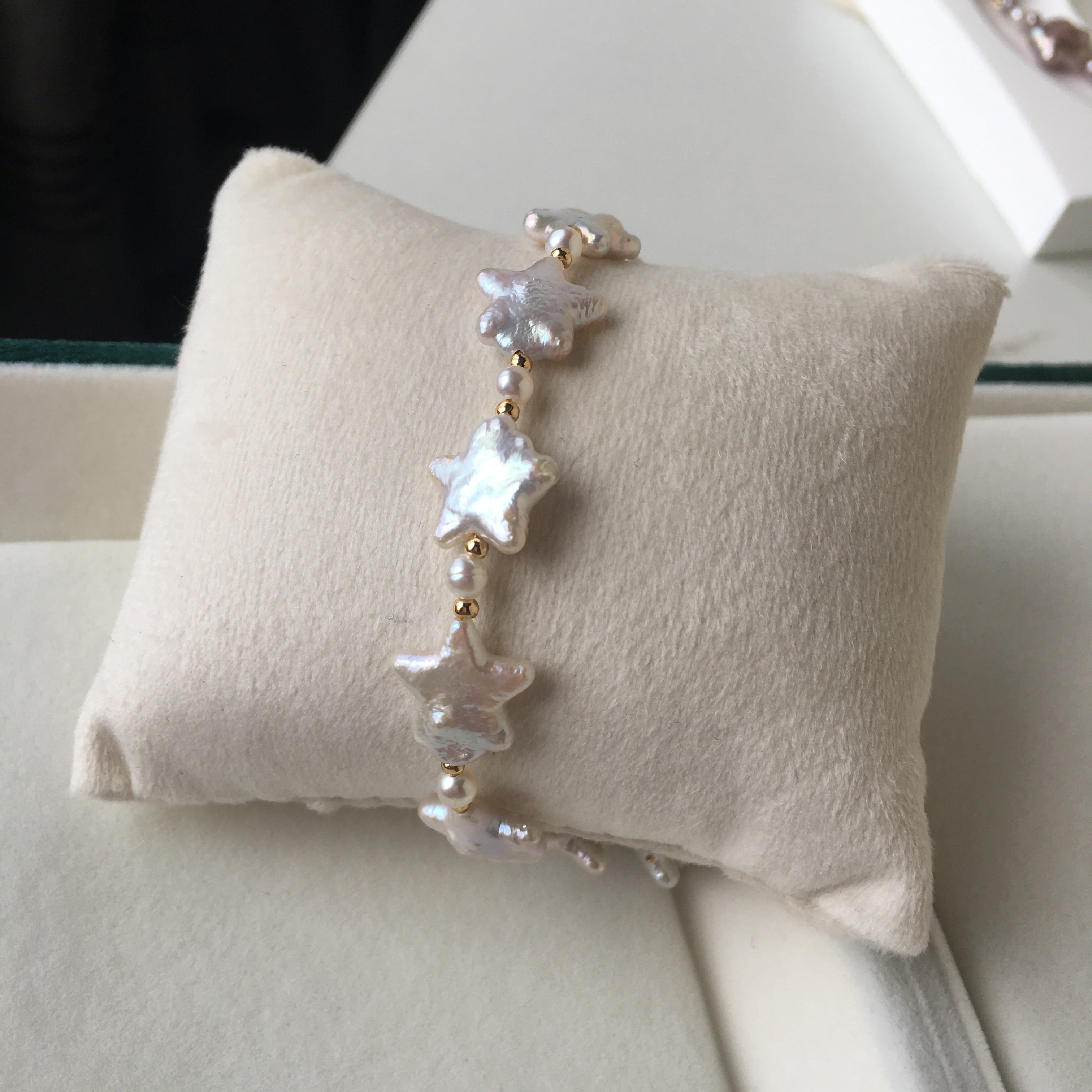 Alya's - Star Pearl Bracelet