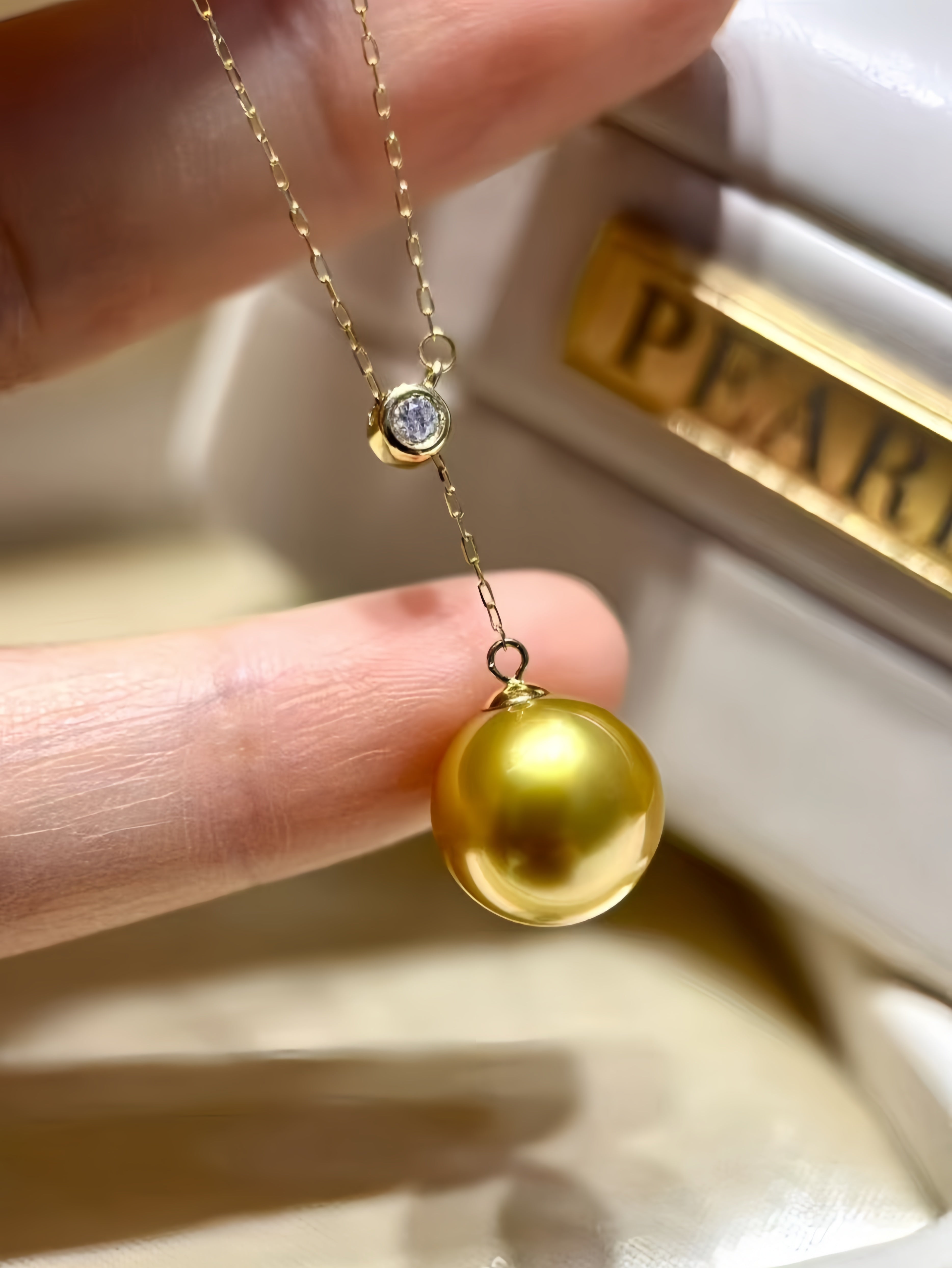 10-11mm South Sea Gold Pearl Pendant/18K Gold P.02