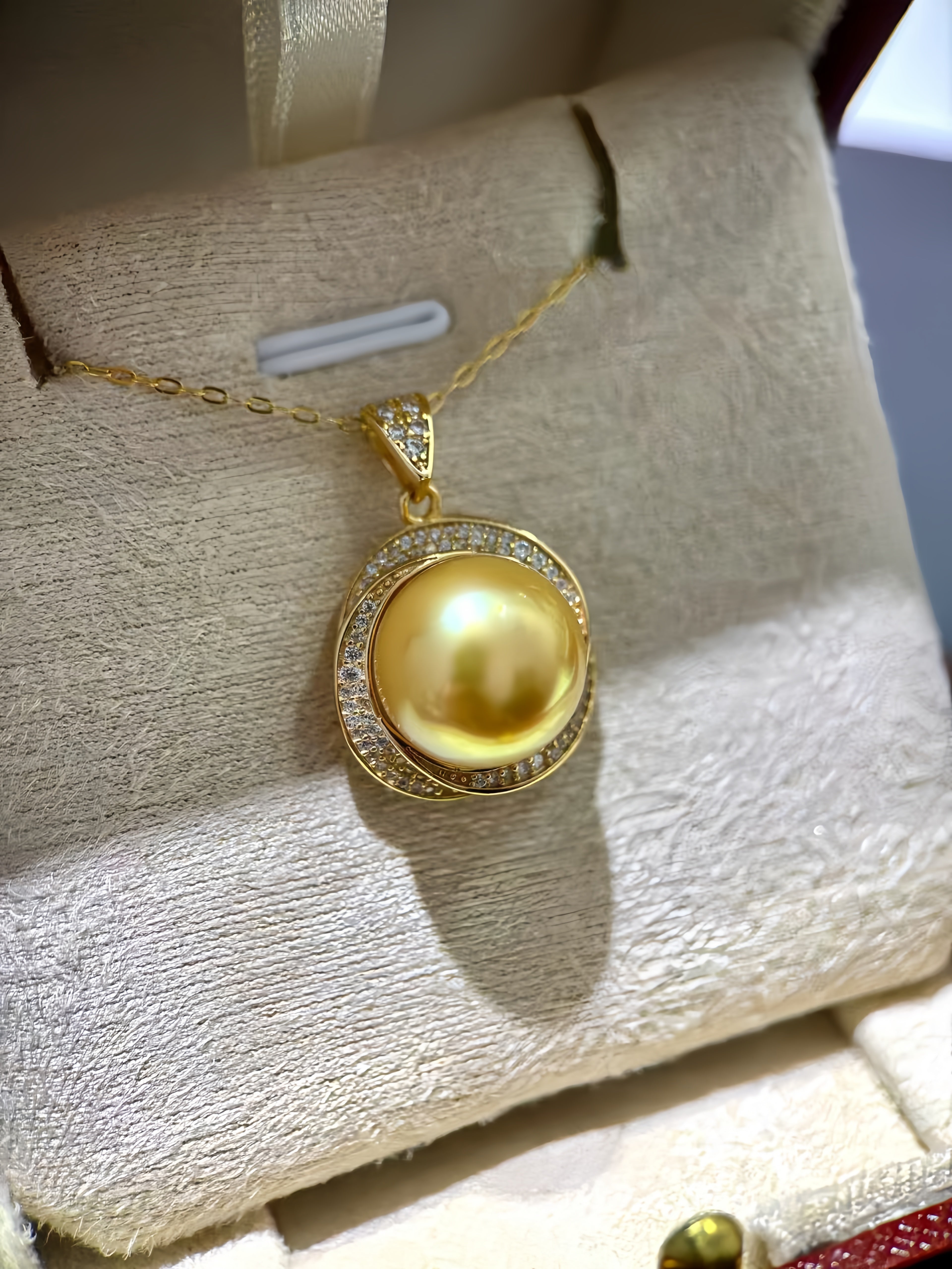 12-13mm South Sea Gold Pearl Pendant P.04