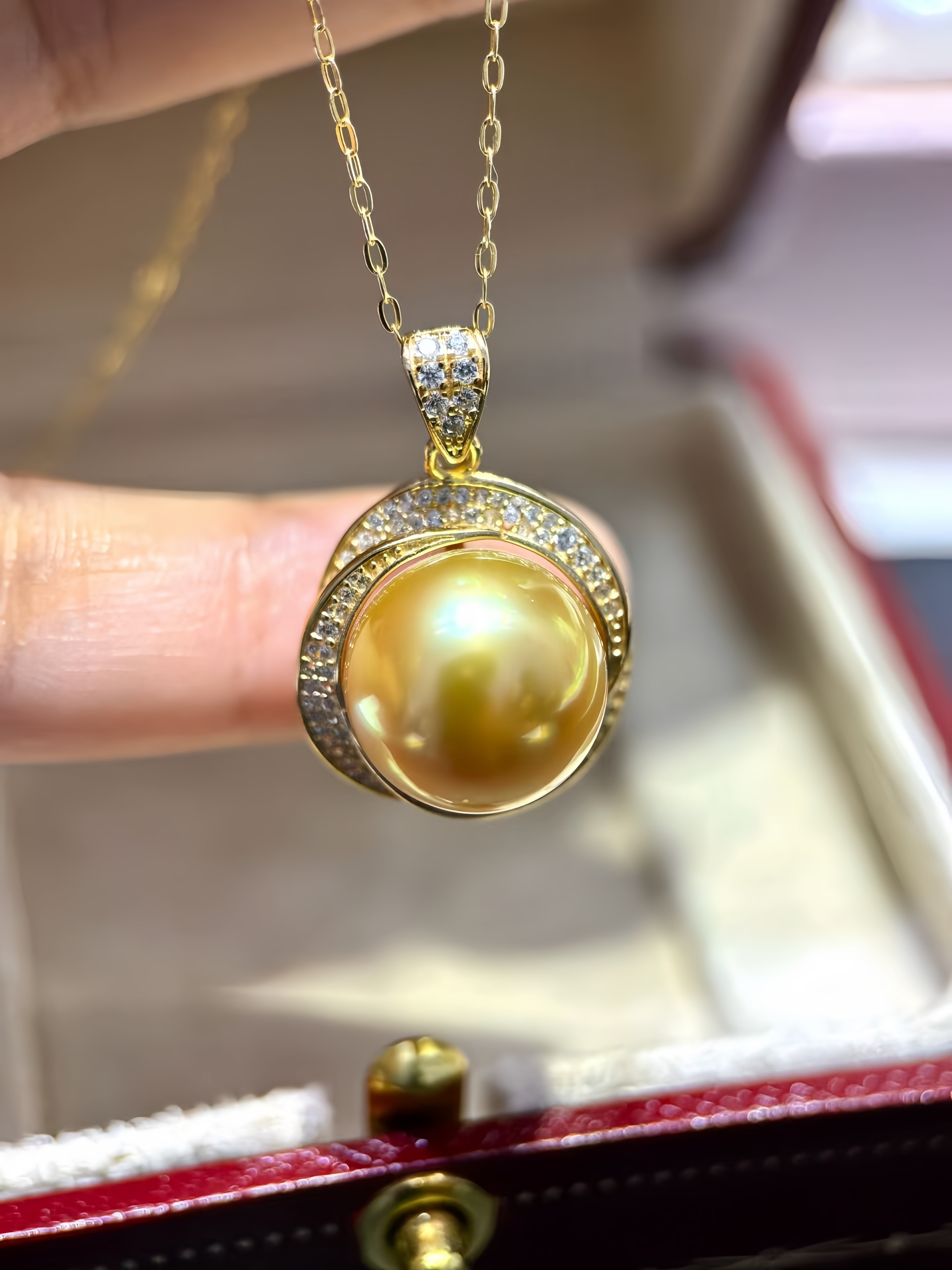 12-13mm South Sea Gold Pearl Pendant P.04