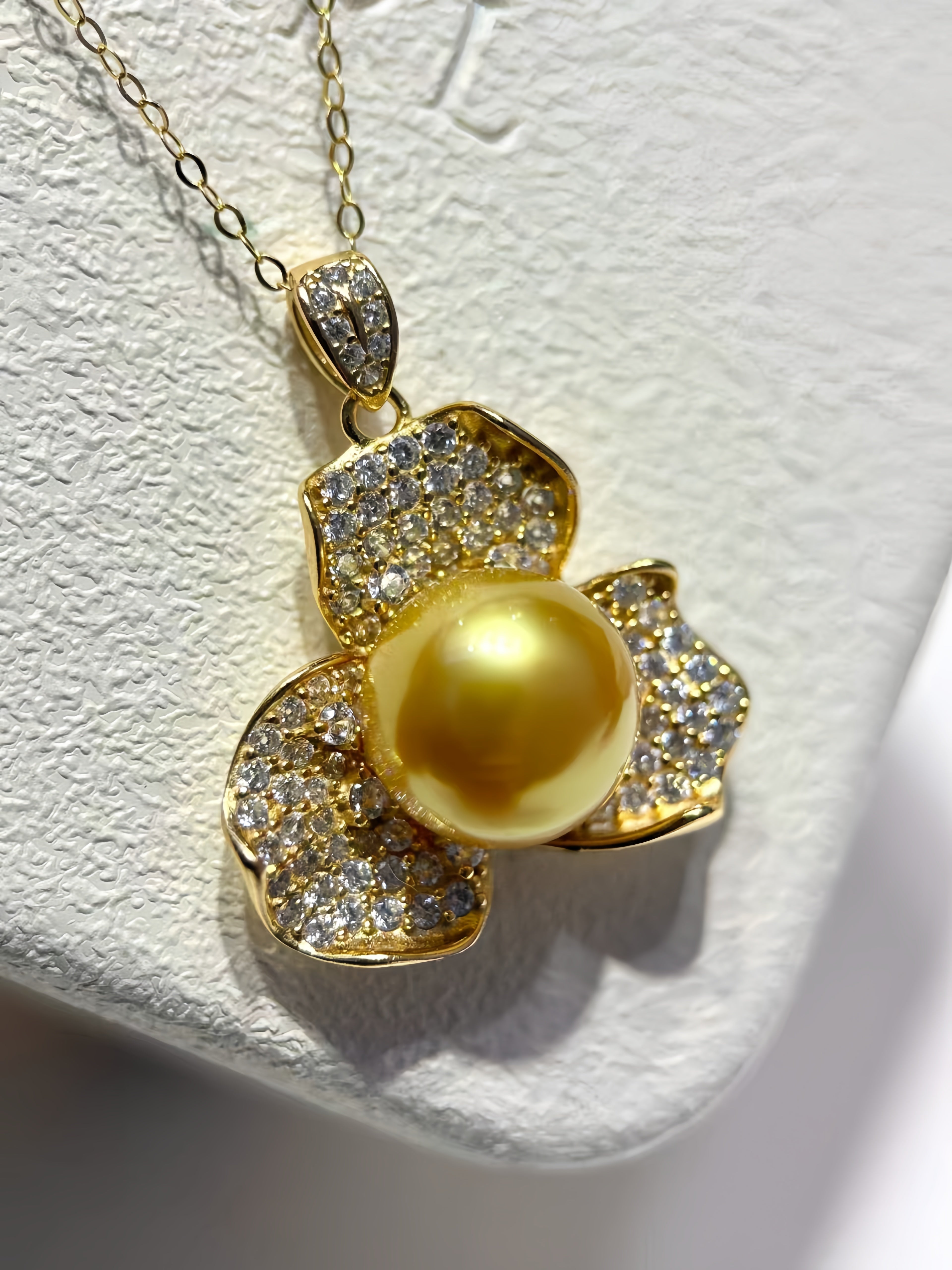 10-11mm South Sea Gold Pearl Pendant P.02