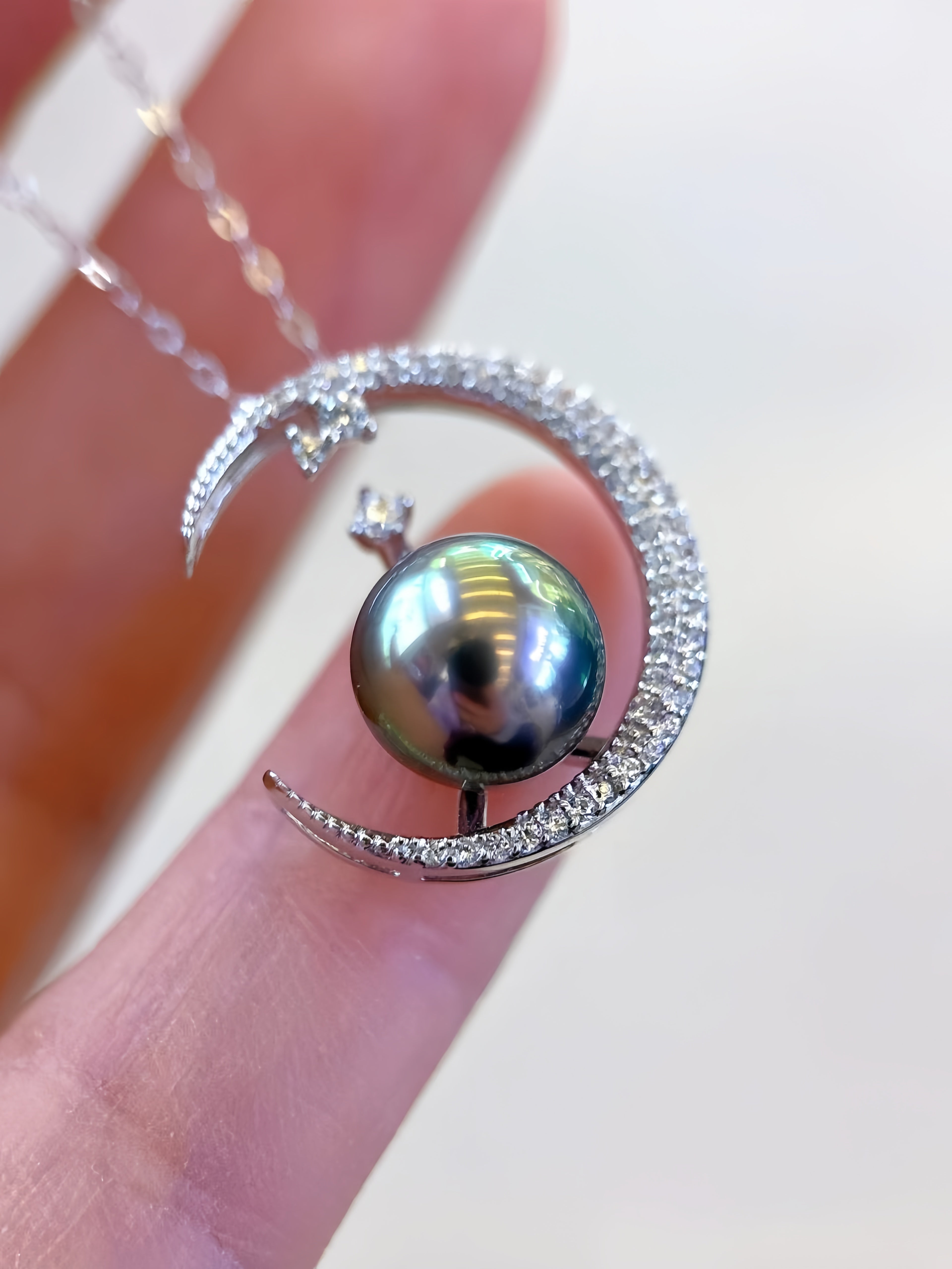 9-10mm Tahitian Pearl Pendant P.04