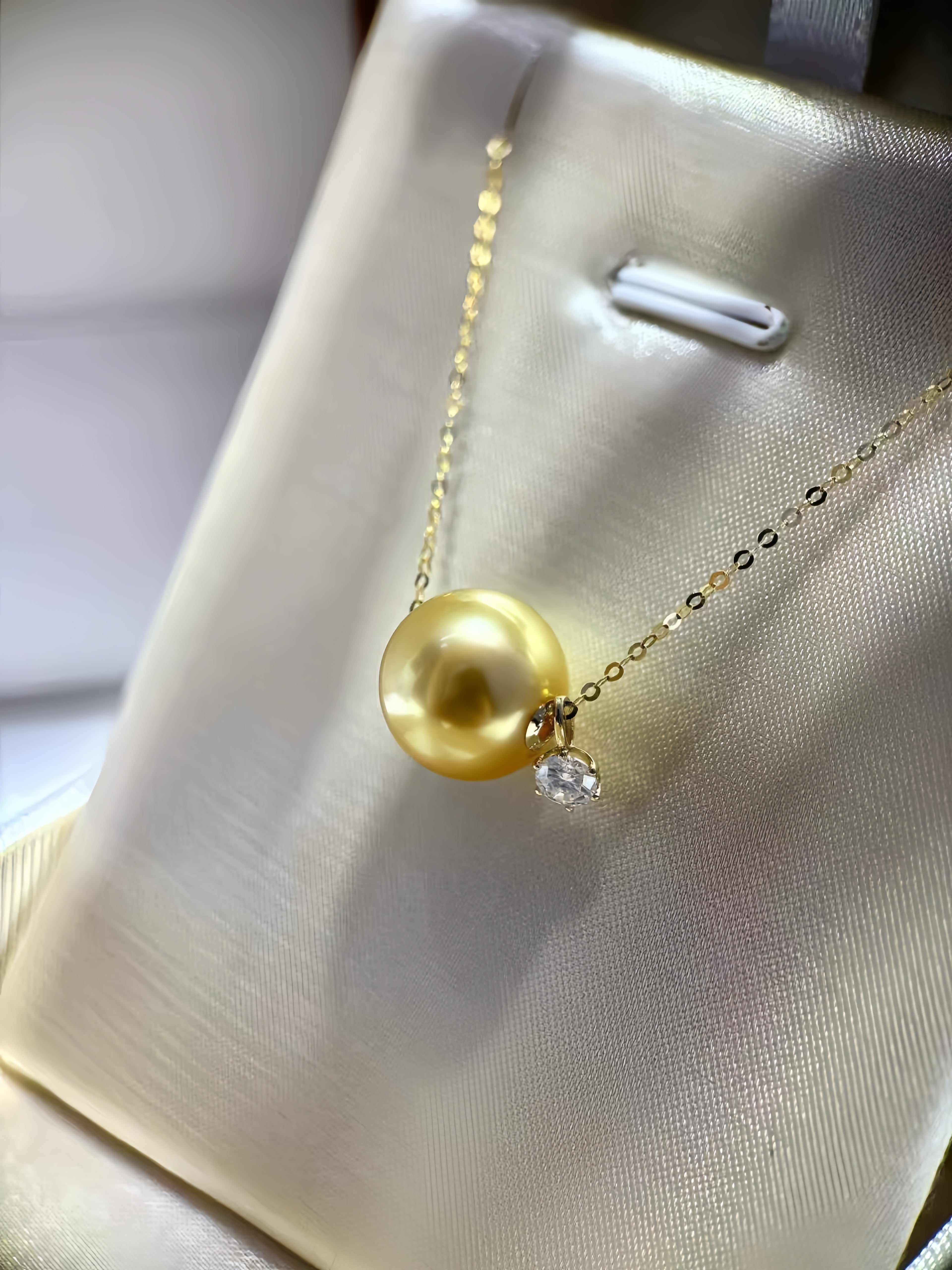 11-12mm South Sea Gold Pearl Pendant /18K Gold P.02