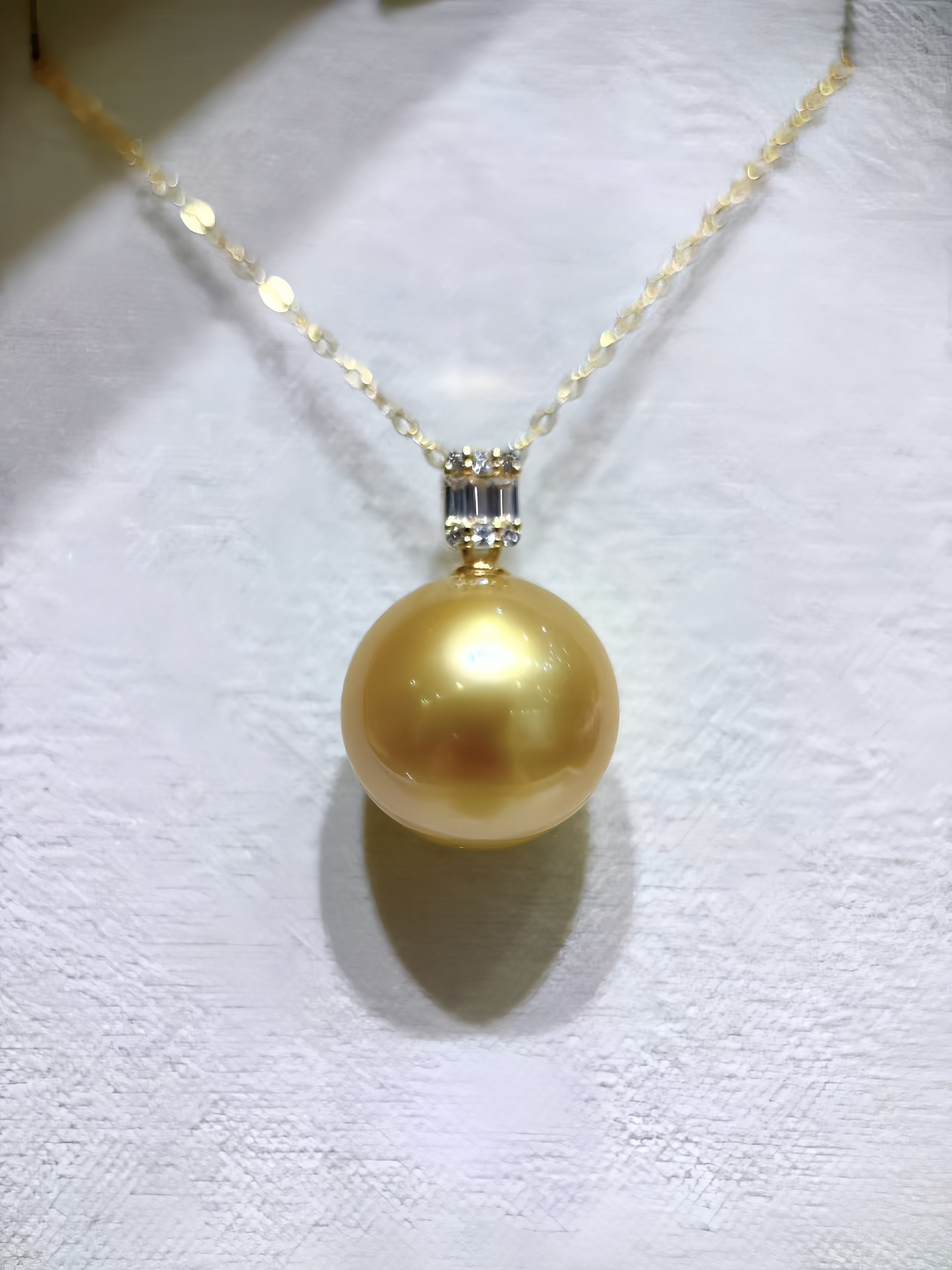 14-15mm South Sea Gold Pearl Pendant/18K Gold P.01