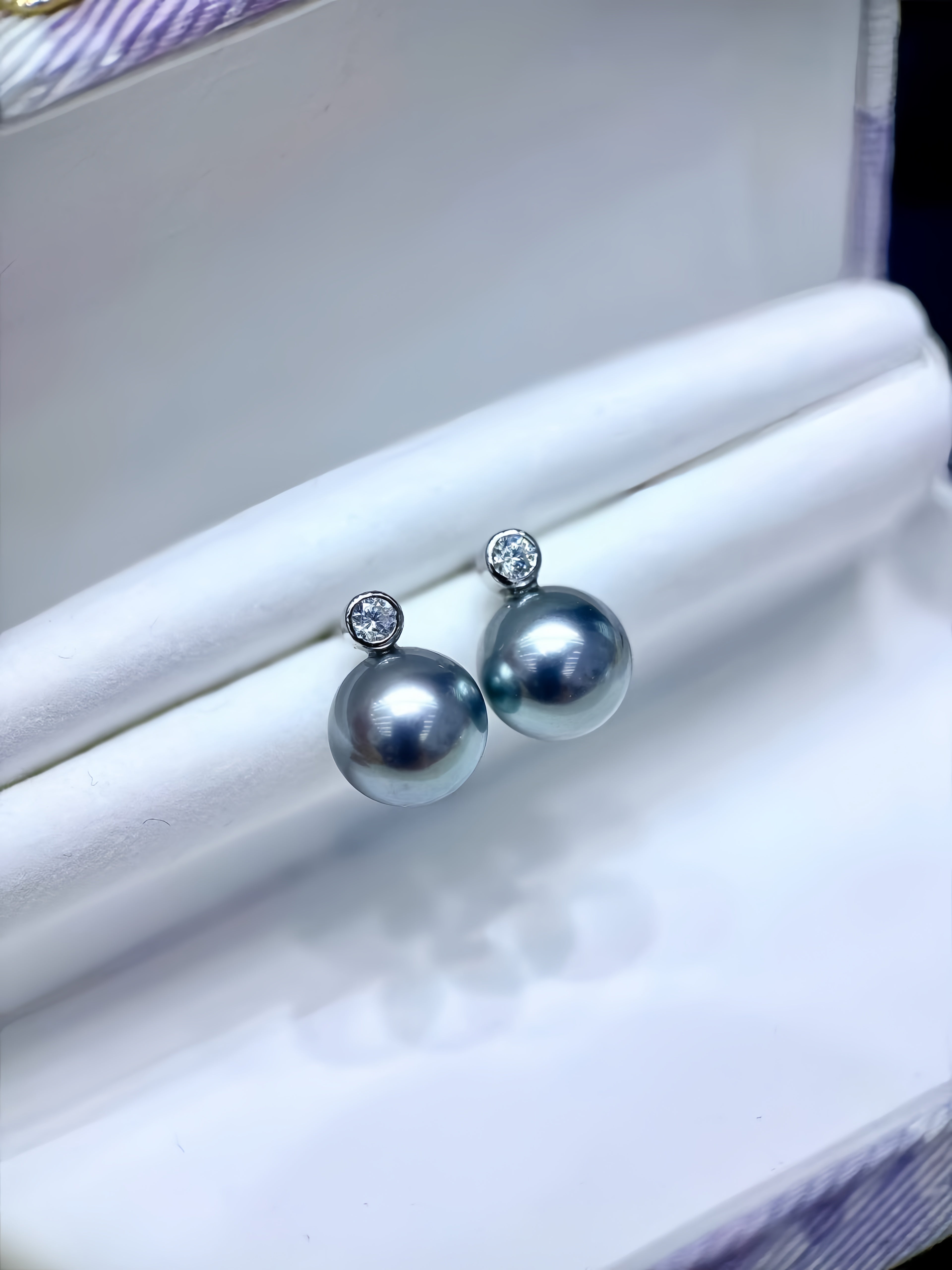 8-9mm Tahitian Pearl  Earrings E.04