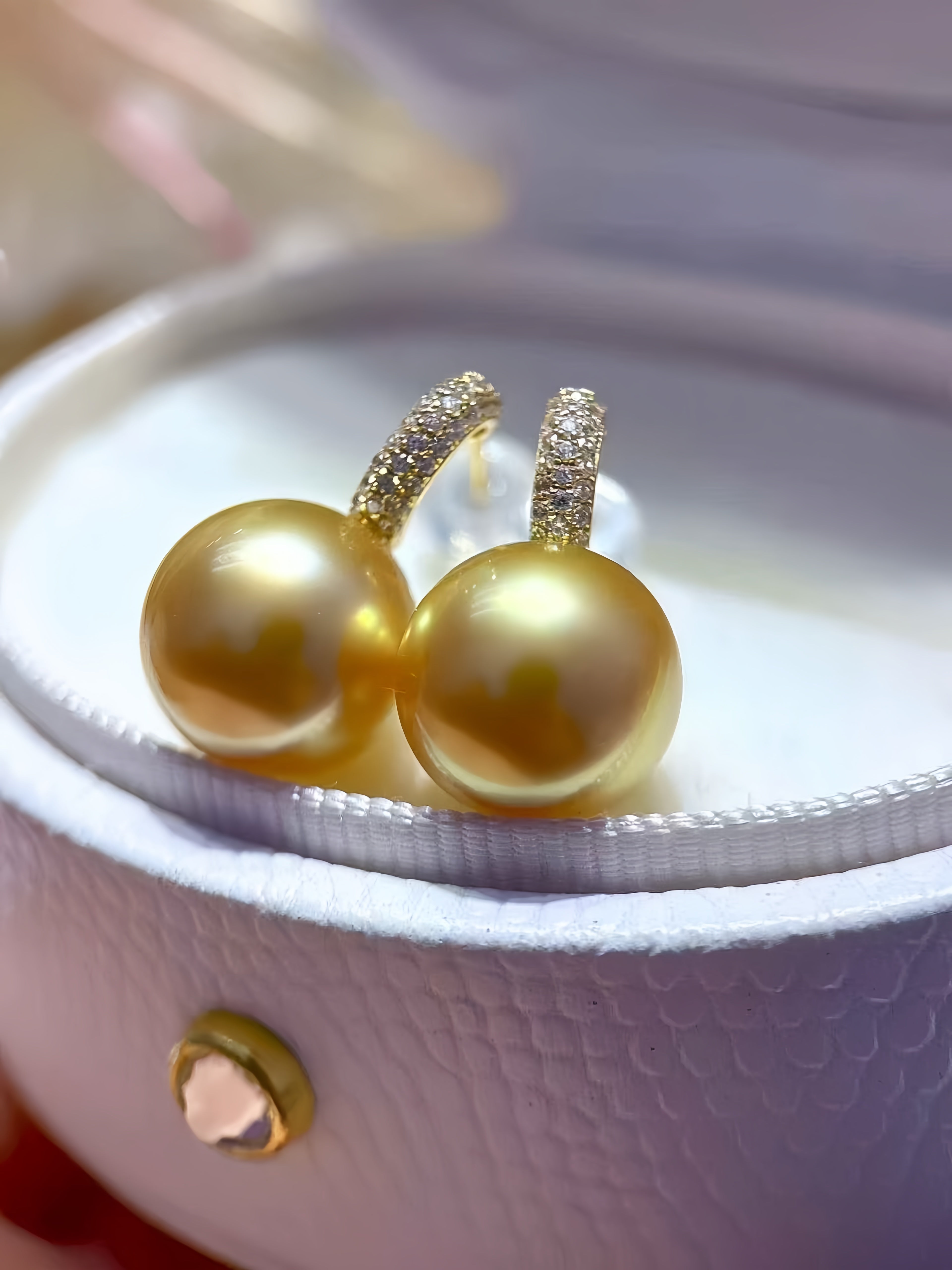 11-12mm South Sea Gold Pearl Earrings/18K Gold E.01
