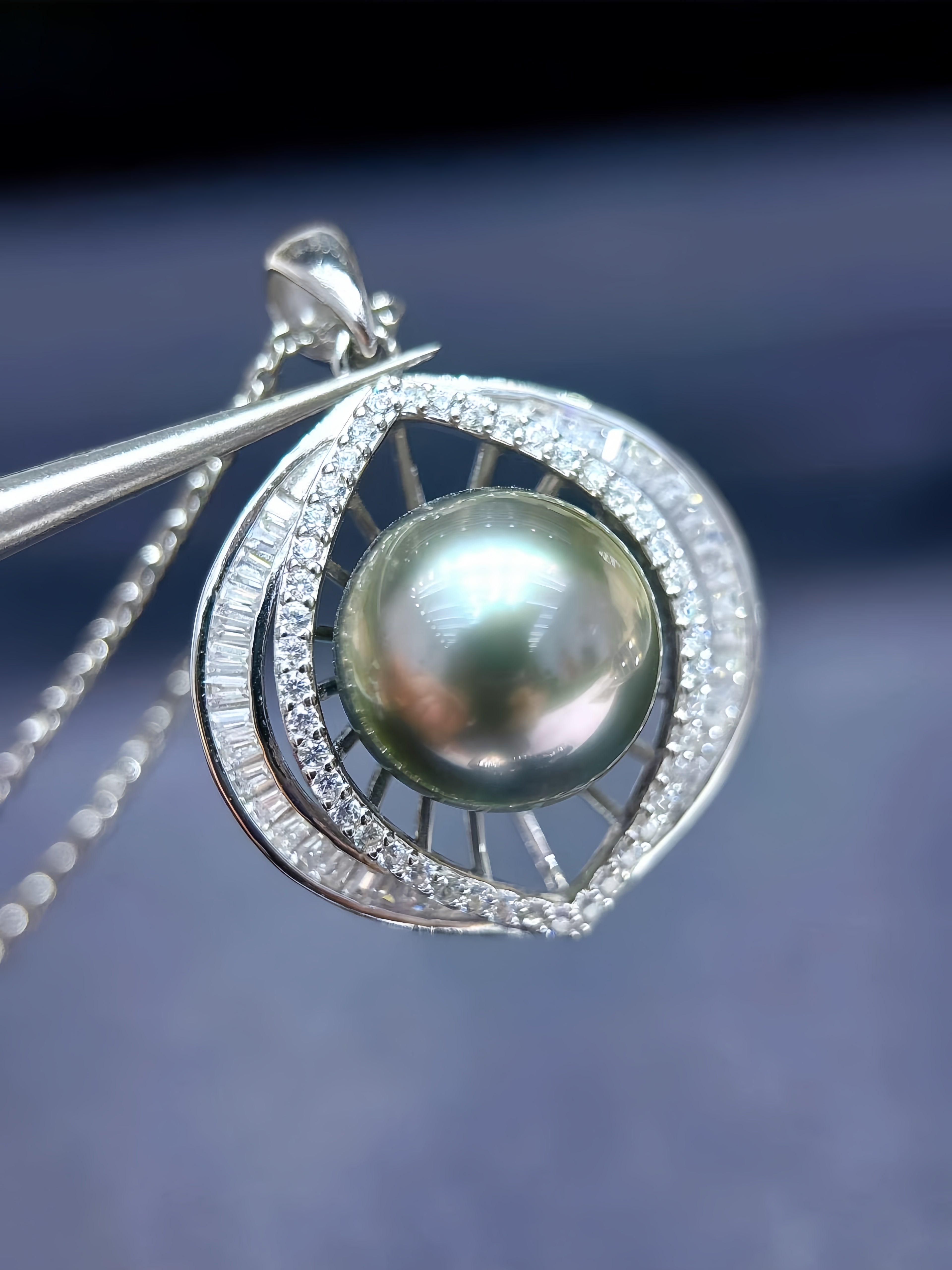 11-12mm Tahitian Pearl Pendant P.06