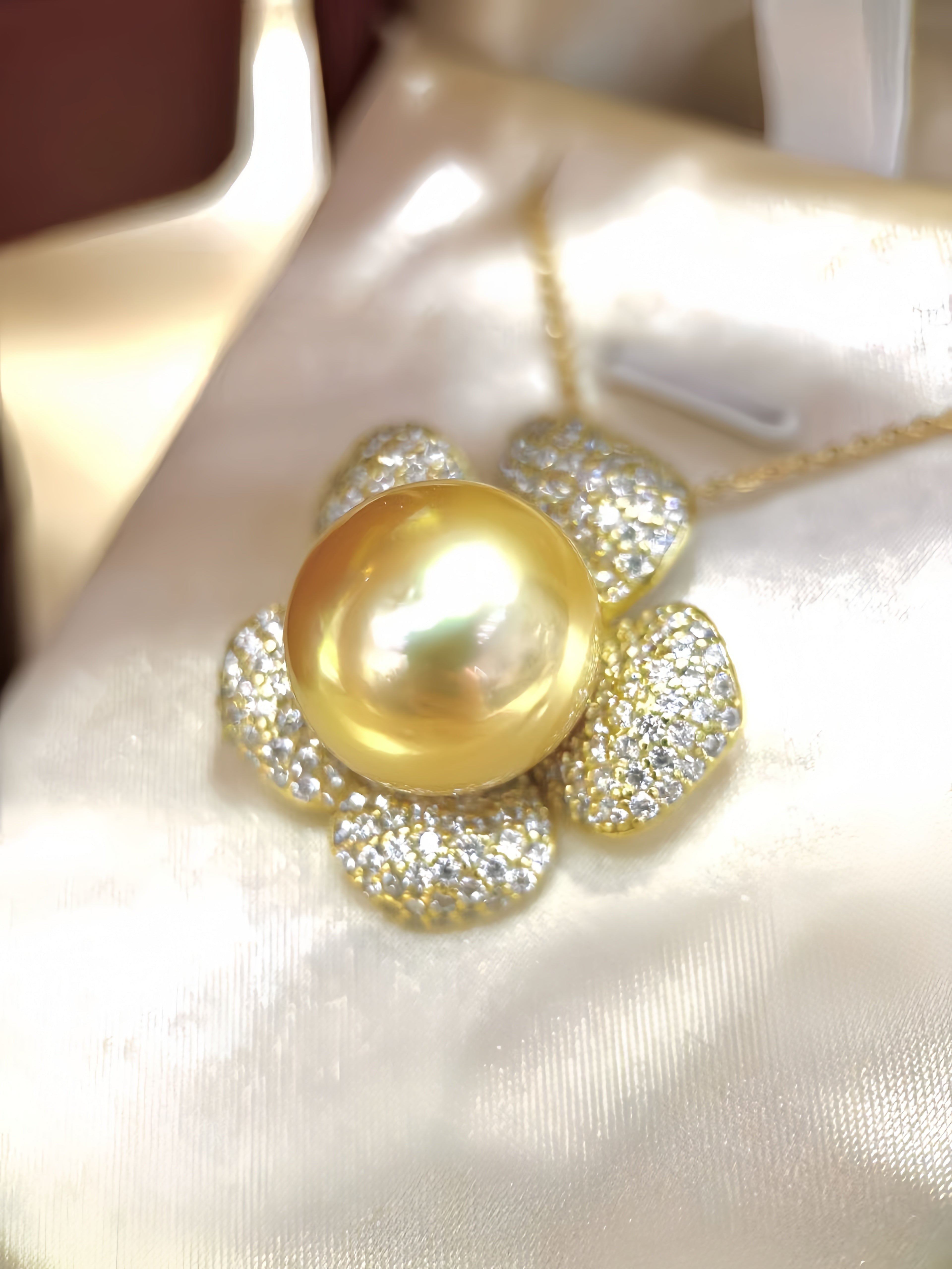 16-17mm South Sea Gold Pearl Pendant P.01