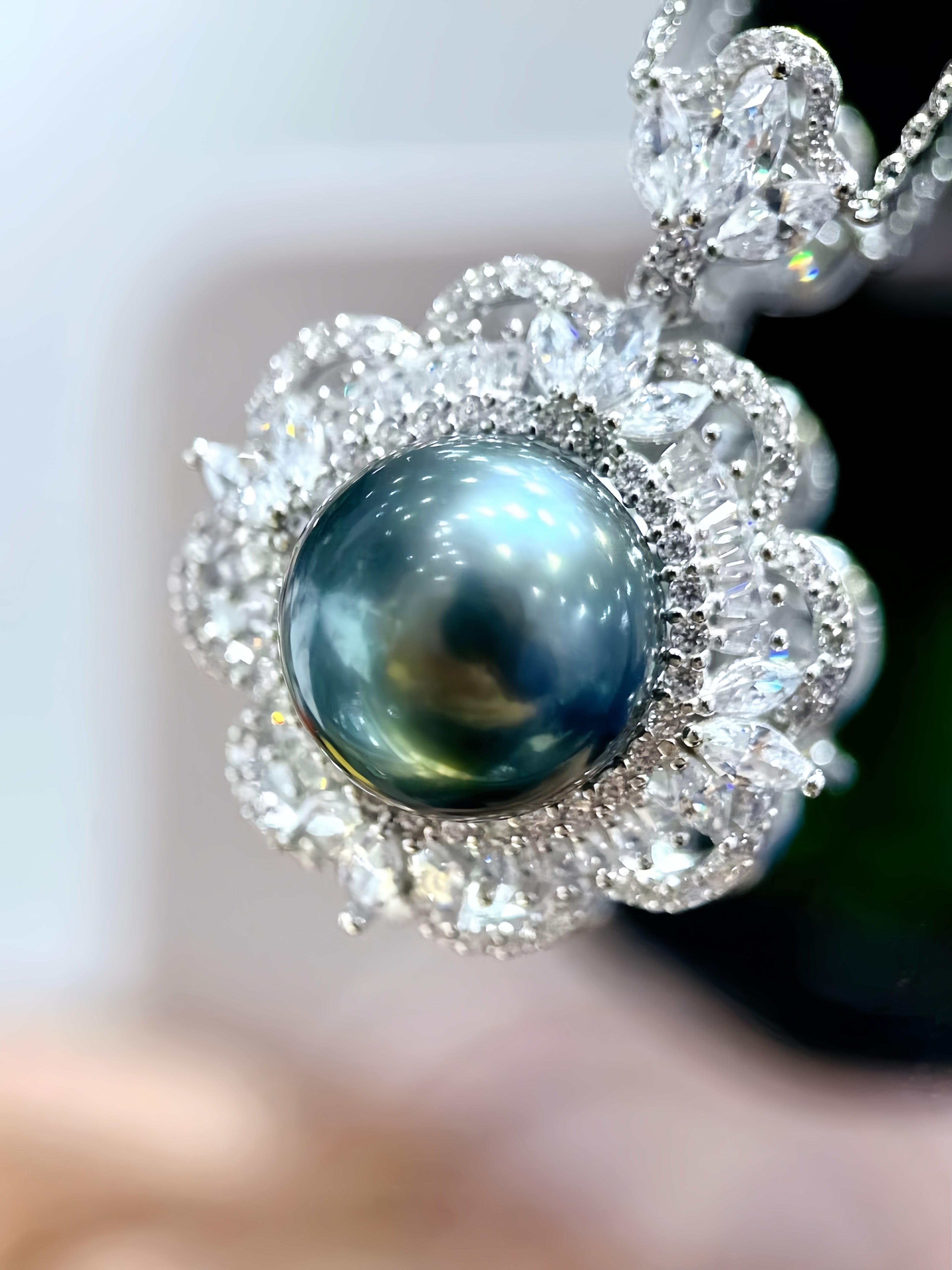 14-15mm Tahitian Pearl Pendant P.03