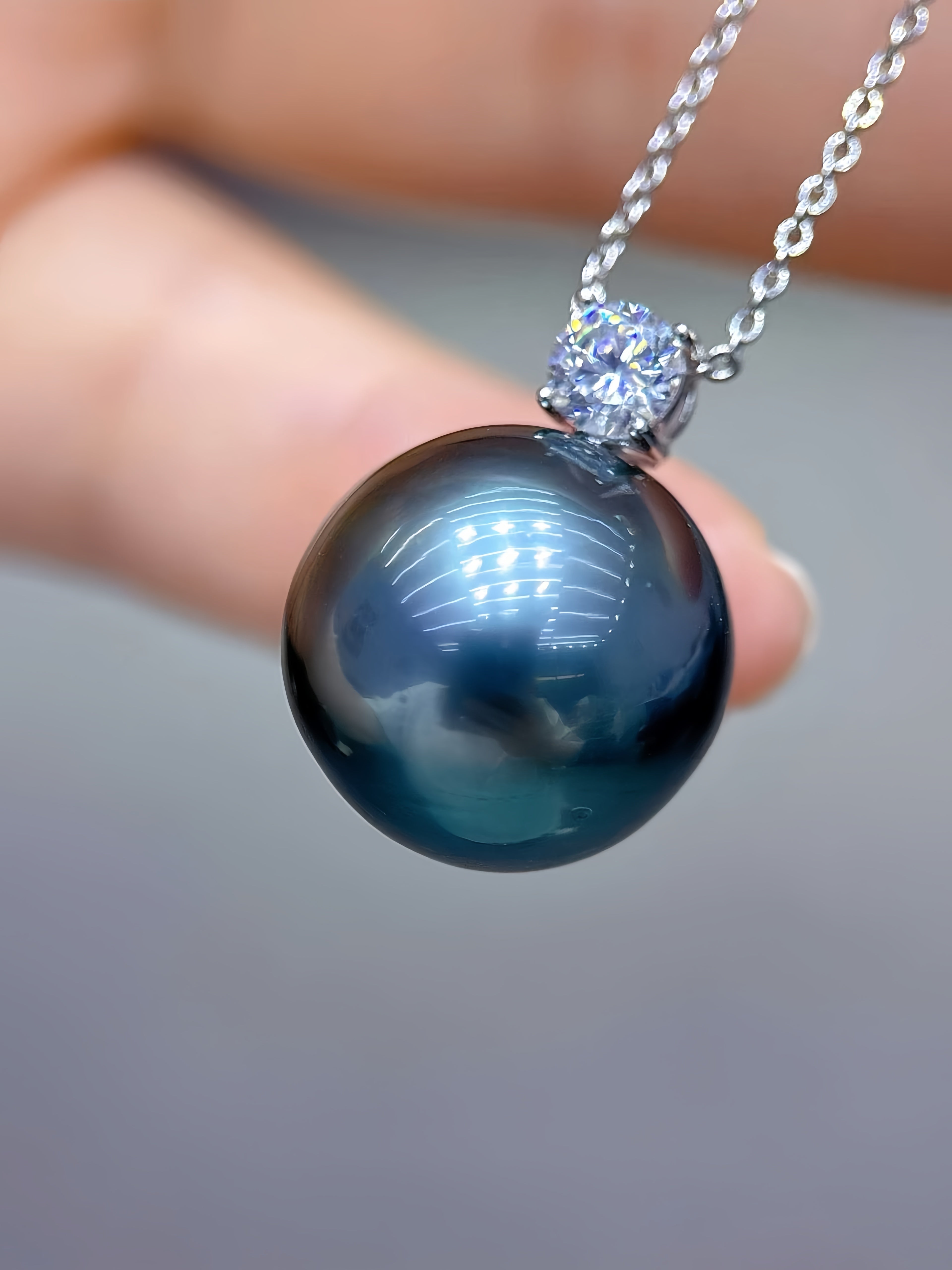 15-16mm Tahitian Pearl Pendant P.01